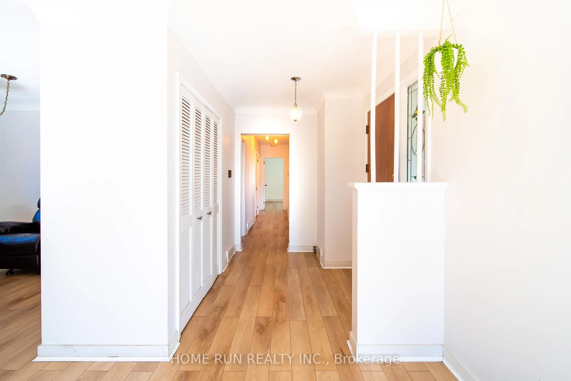 Photo 53 of 533 Browning Avenue, Ottawa, Riverview Park — HOMEH