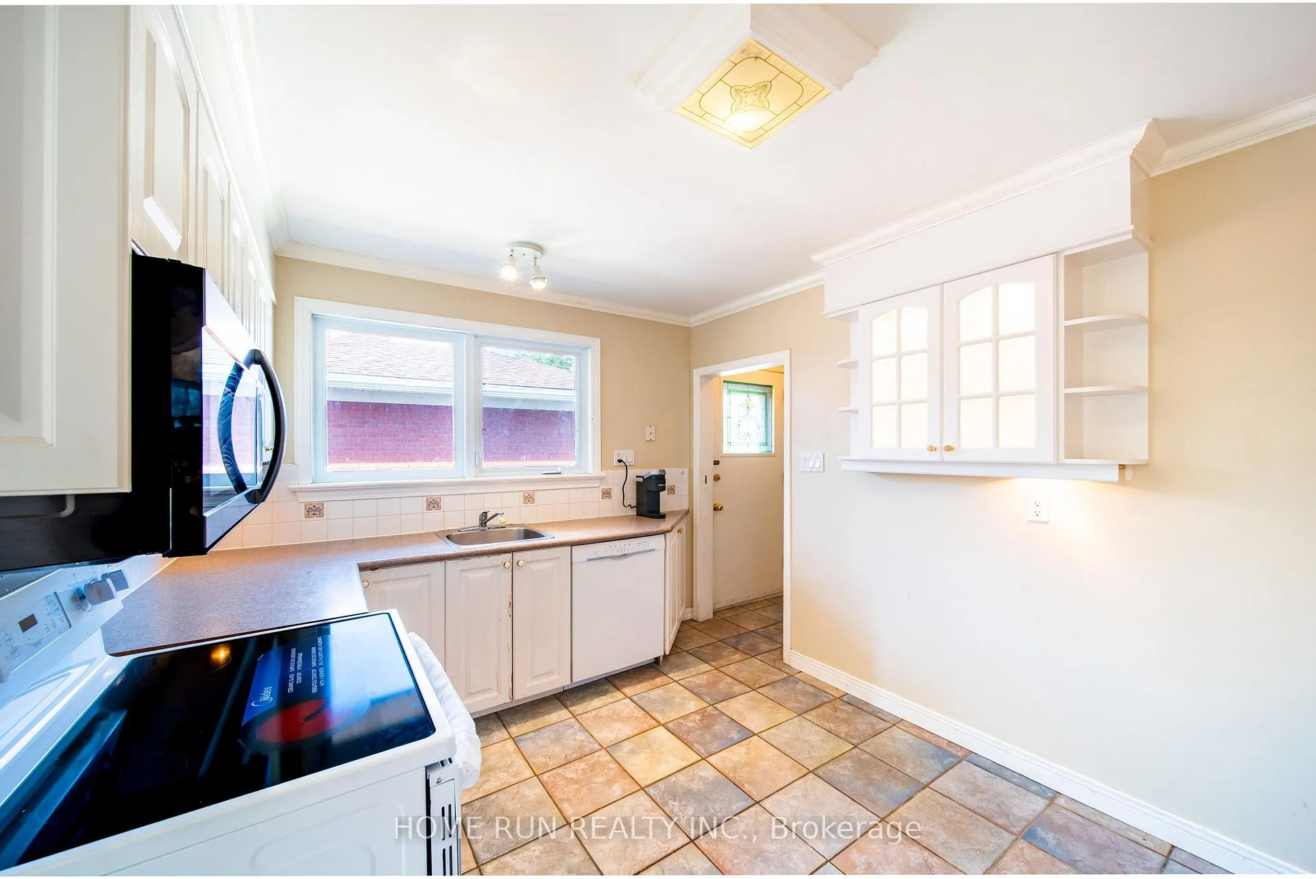 Photo 68 of 533 Browning Avenue, Ottawa, Riverview Park — HOMEH