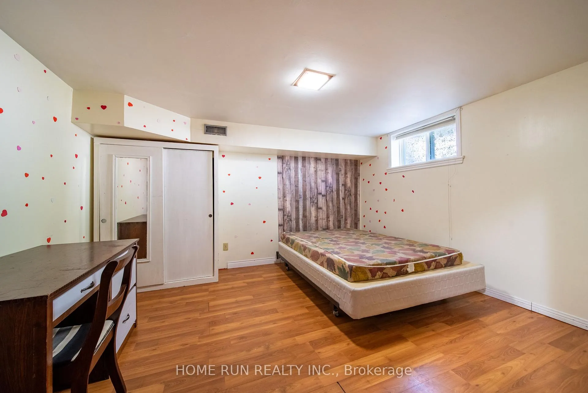 Photo 165 of 533 Browning Avenue, Ottawa, Riverview Park — HOMEH