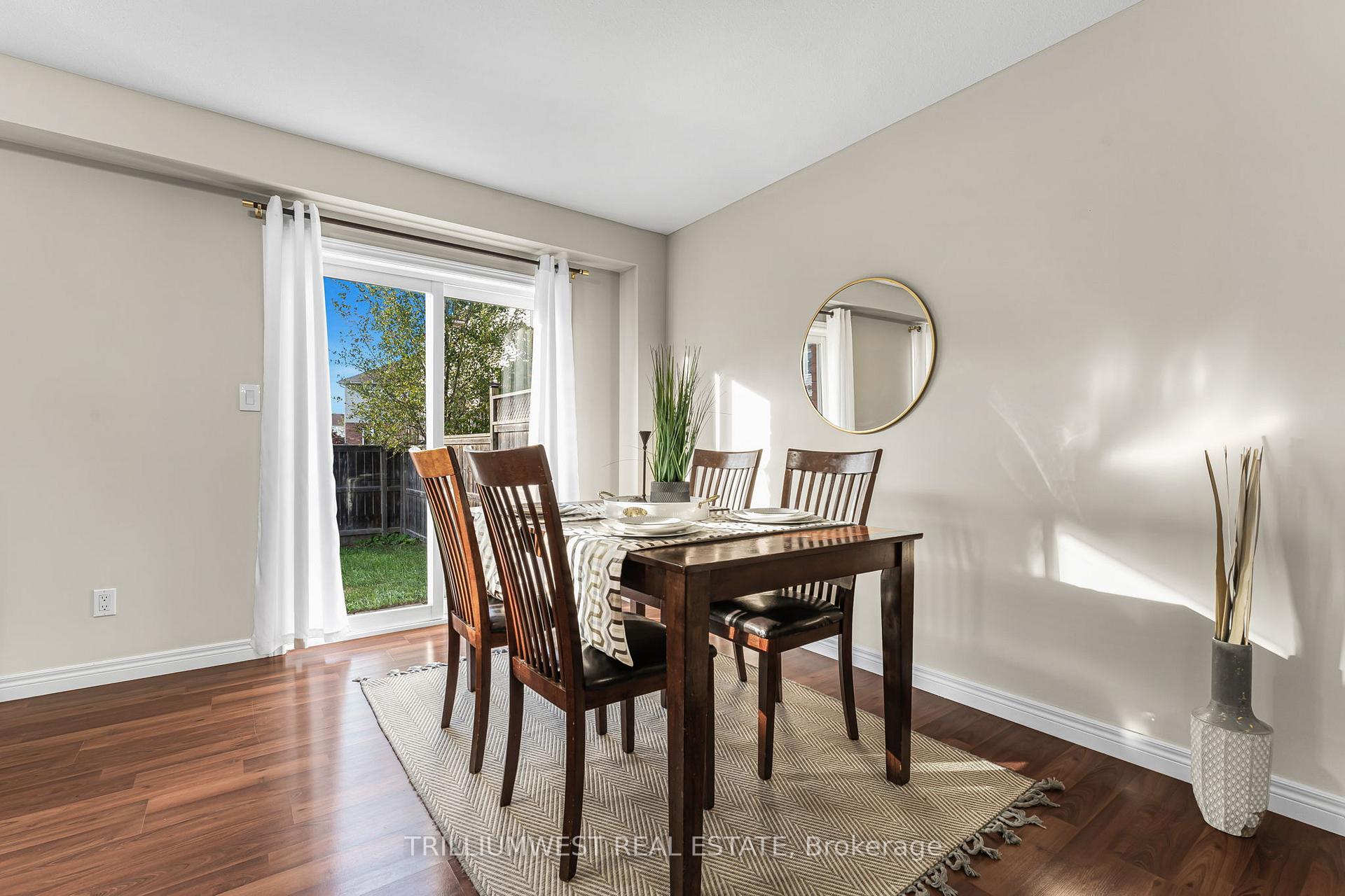 Photo 12 of 23 Natalie Court E, Thorold, Confederation Heights — HOMEH