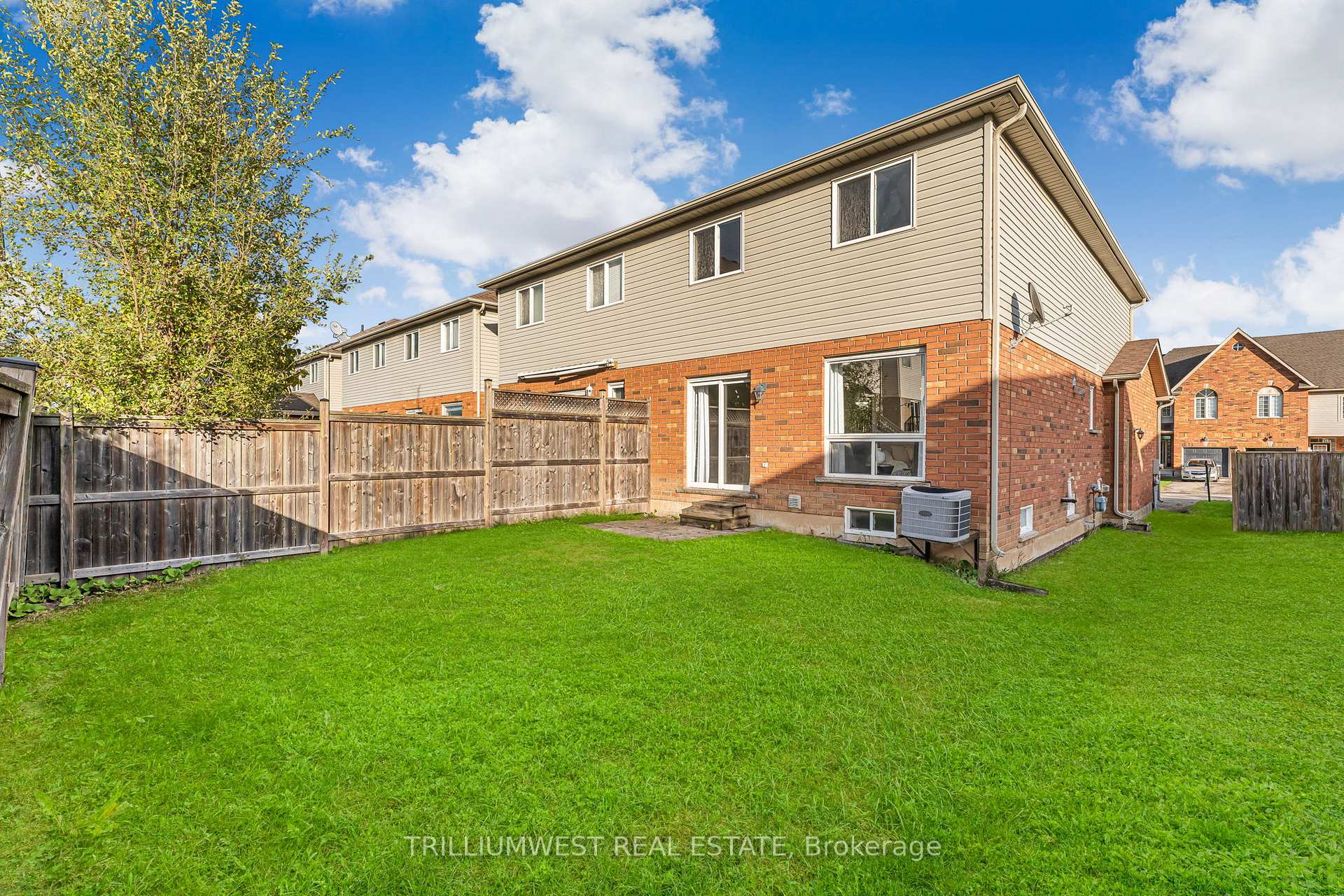 Photo 37 of 23 Natalie Court E, Thorold, Confederation Heights — HOMEH