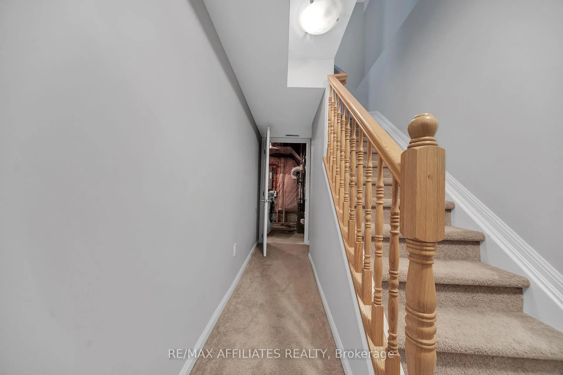 Photo 14 of 714 Sanibel Private, Ottawa, Westcliffe Estates — HOMEH