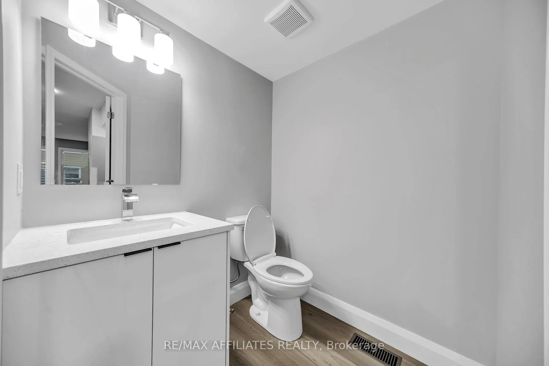 Photo 24 of 714 Sanibel Private, Ottawa, Westcliffe Estates — HOMEH