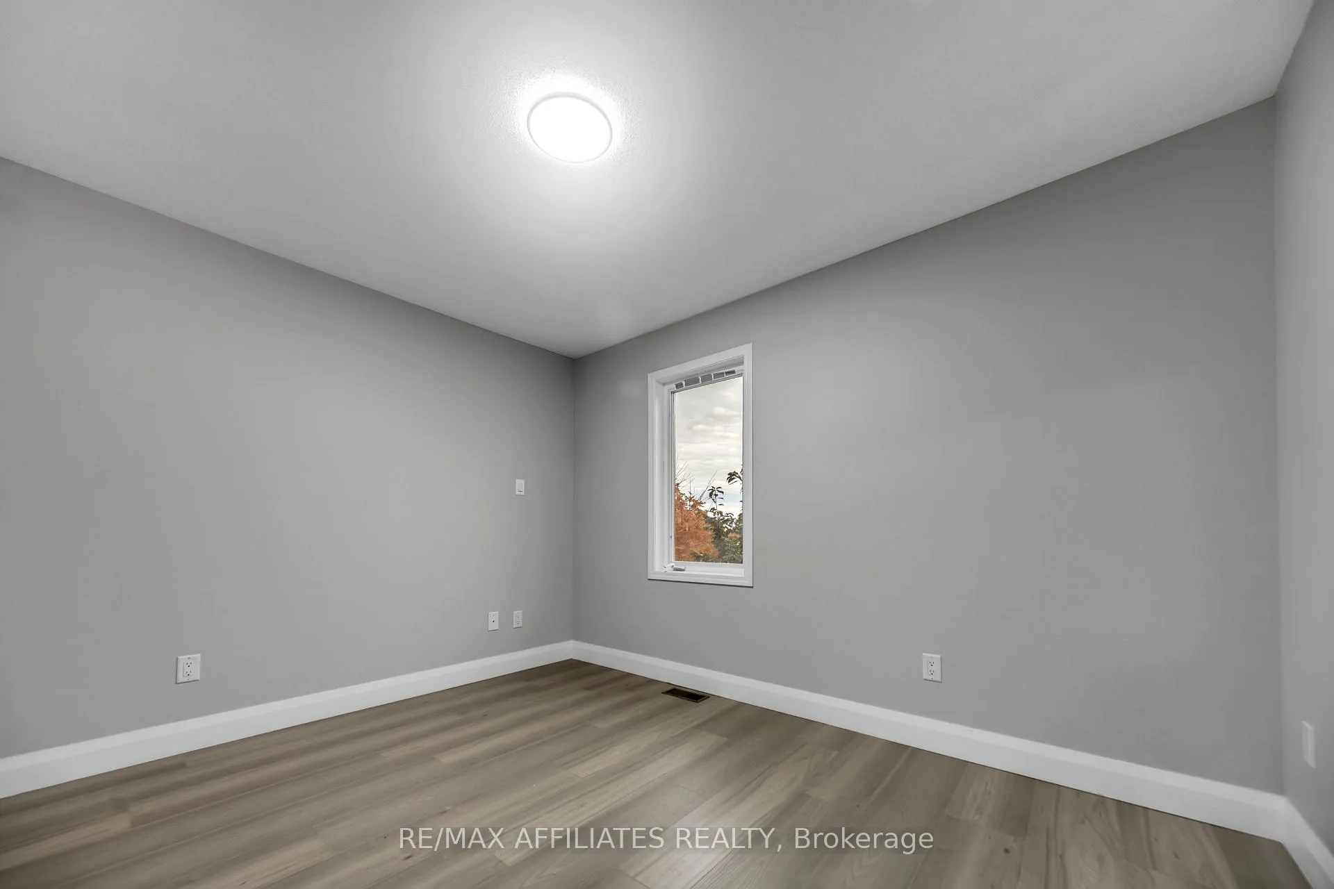 Photo 33 of 714 Sanibel Private, Ottawa, Westcliffe Estates — HOMEH