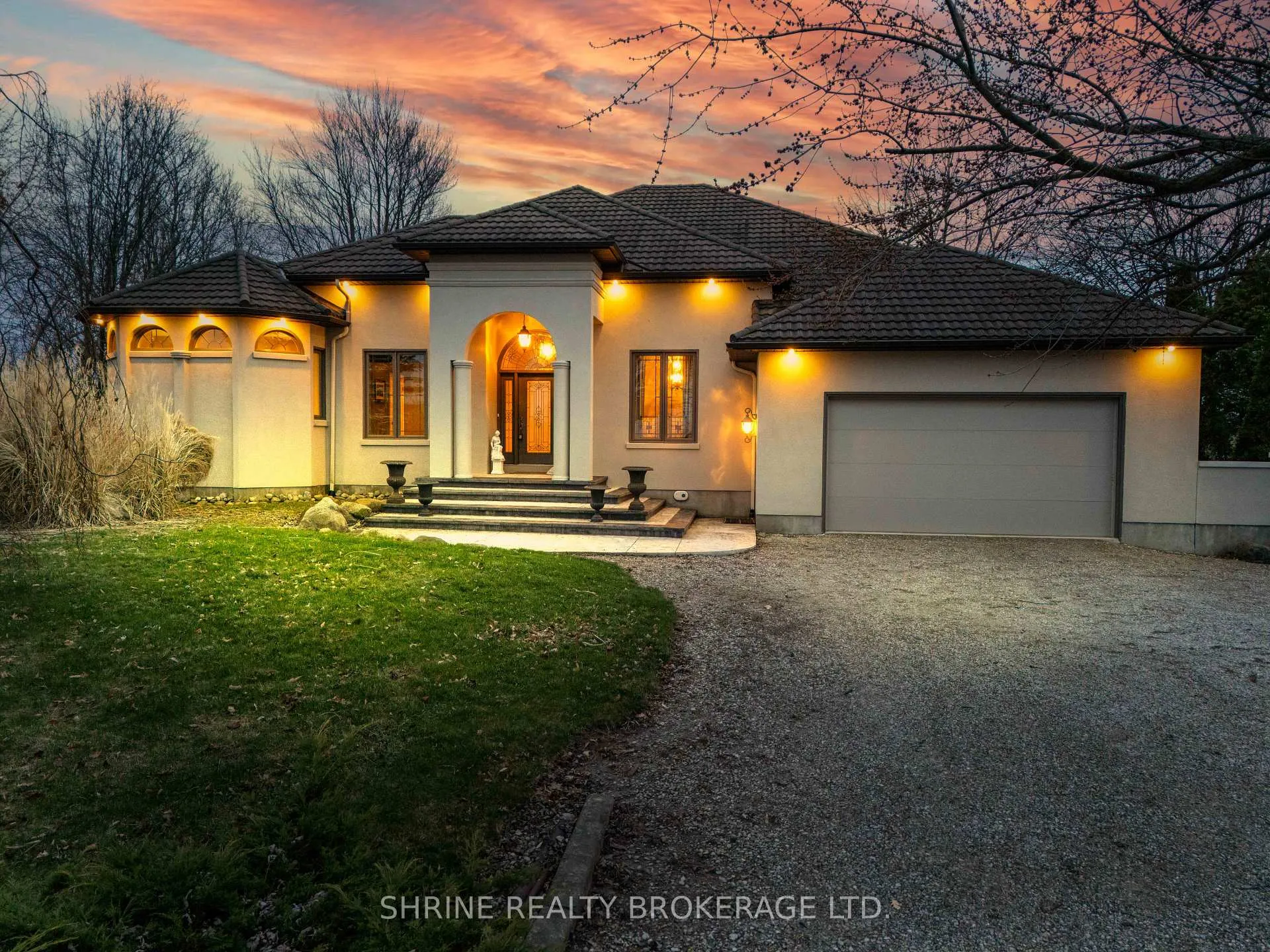 Photo 1 of 2529 Napperton Drive, Adelaide Metcalfe, Rural Adelaide Metcalfe — HOMEH