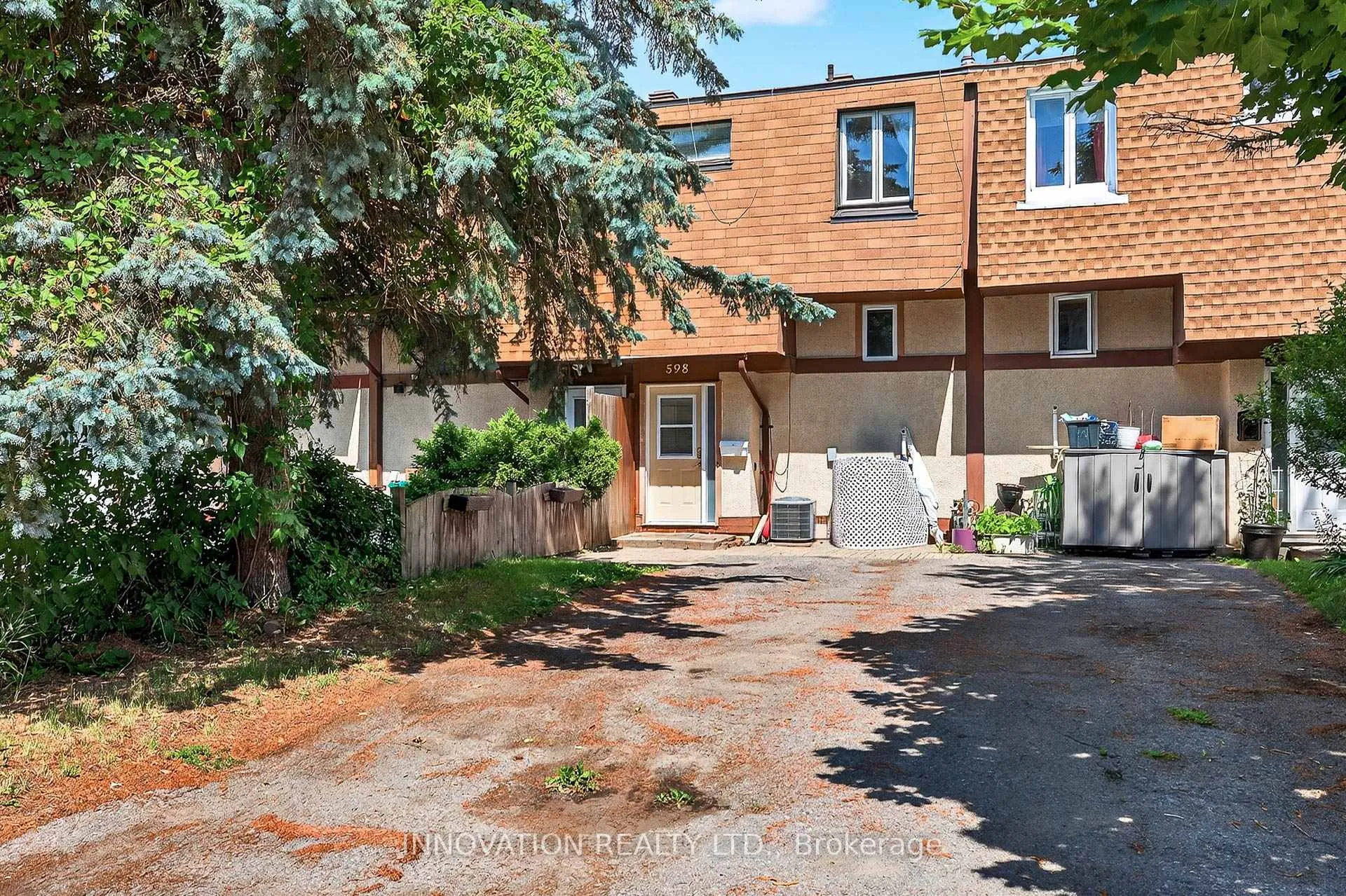 Front of 598 Seyton Drive