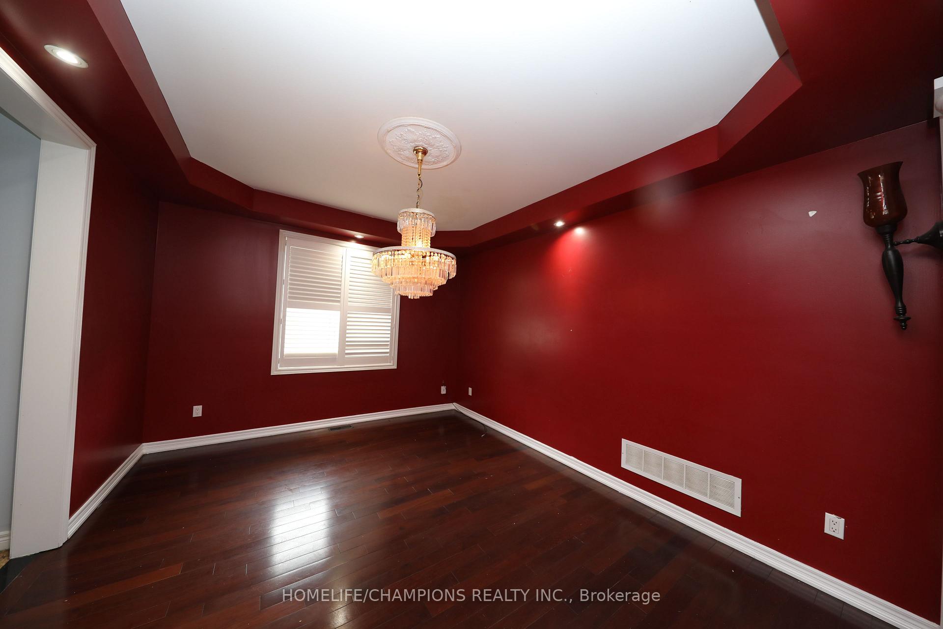 Photo 16 of 71 Boulderbrook Drive, Scarborough, Rouge — HOMEH