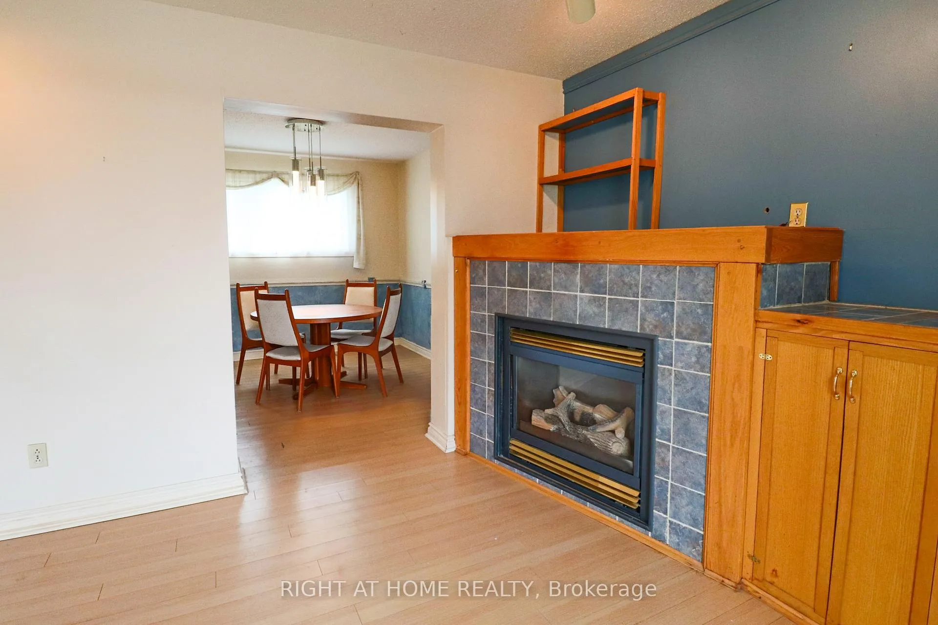 Photo 13 of 841 Thorndale Drive, Ottawa, Riverside Park South — HOMEH
