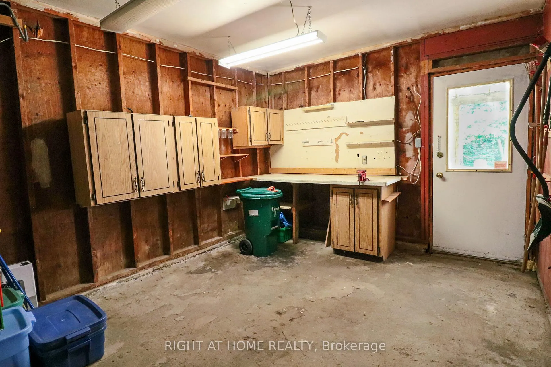 Photo 77 of 841 Thorndale Drive, Ottawa, Riverside Park South — HOMEH