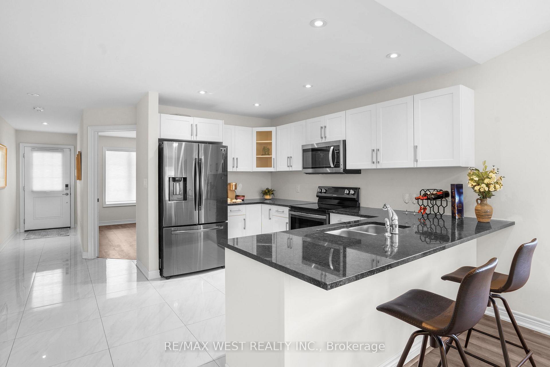 Photo 5 of 10 Hawthorn Avenue, Thorold, Confederation Heights — HOMEH