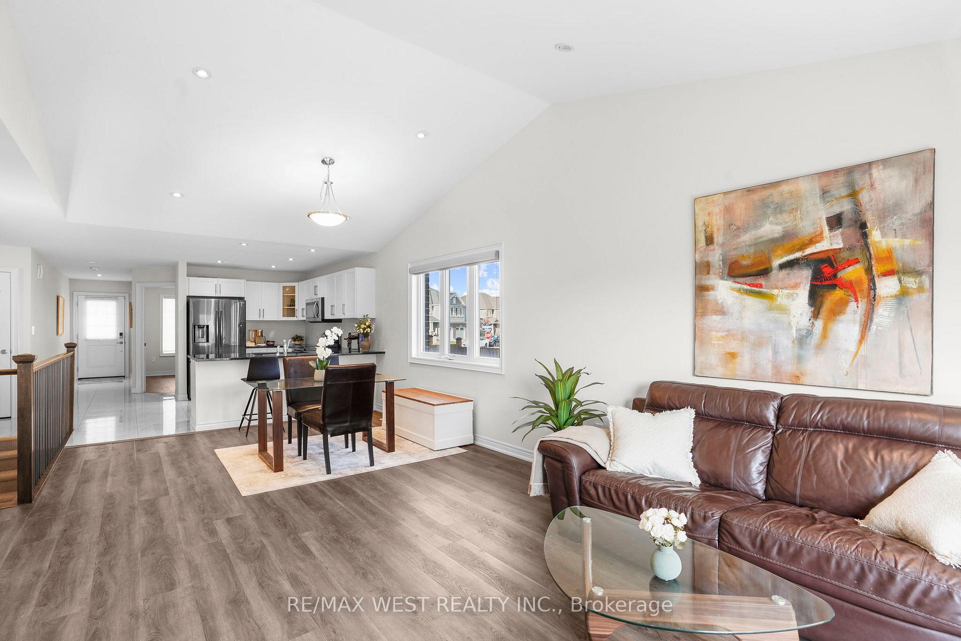 Photo 7 of 10 Hawthorn Avenue, Thorold, Confederation Heights — HOMEH