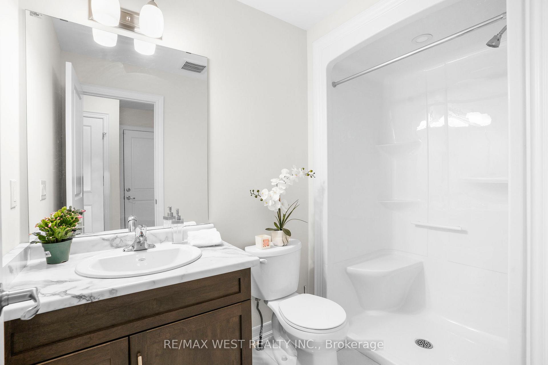 Photo 9 of 10 Hawthorn Avenue, Thorold, Confederation Heights — HOMEH