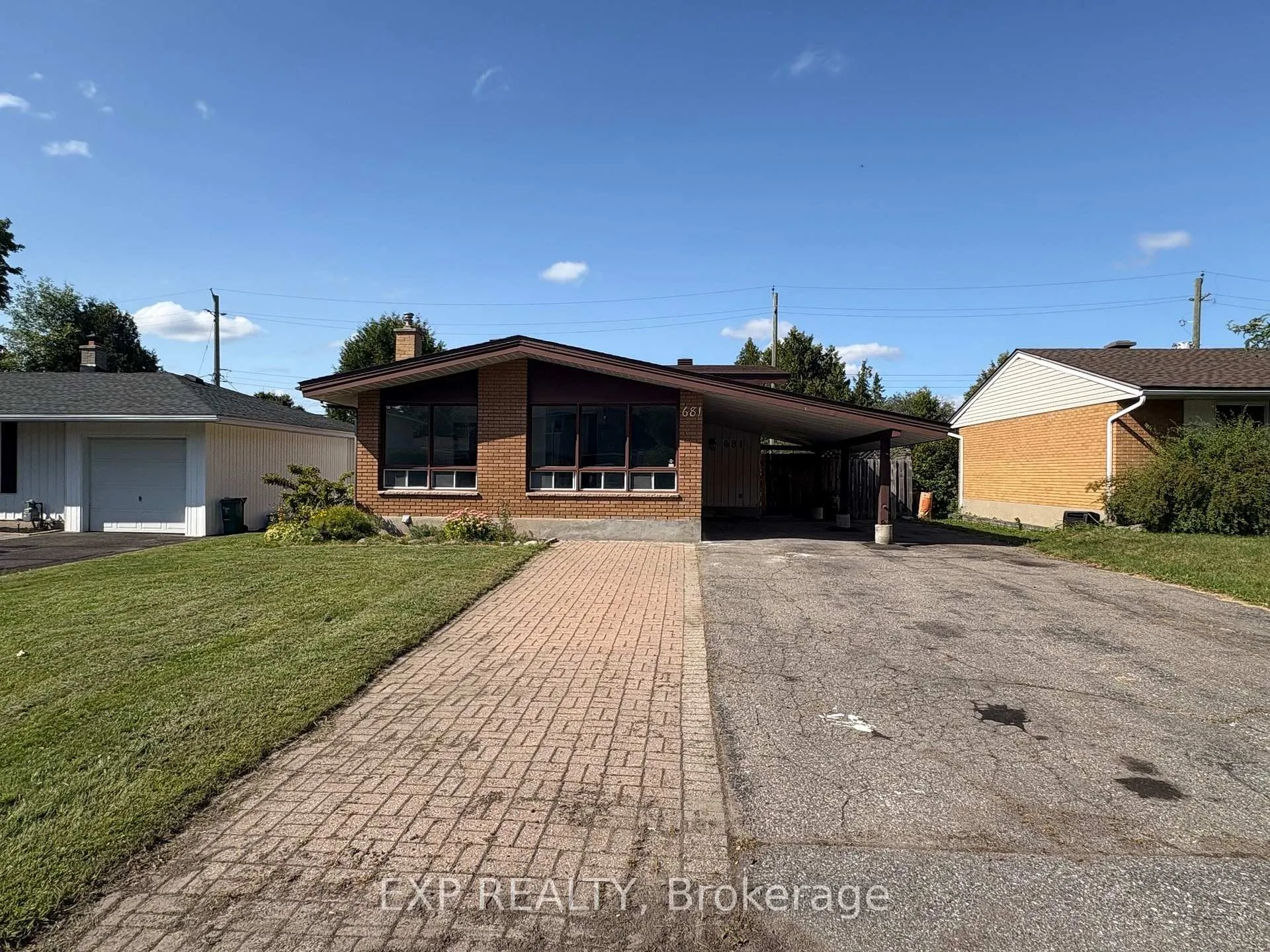 Photo 2 of 681 Fielding Drive, Ottawa, Riverside Park South — HOMEH
