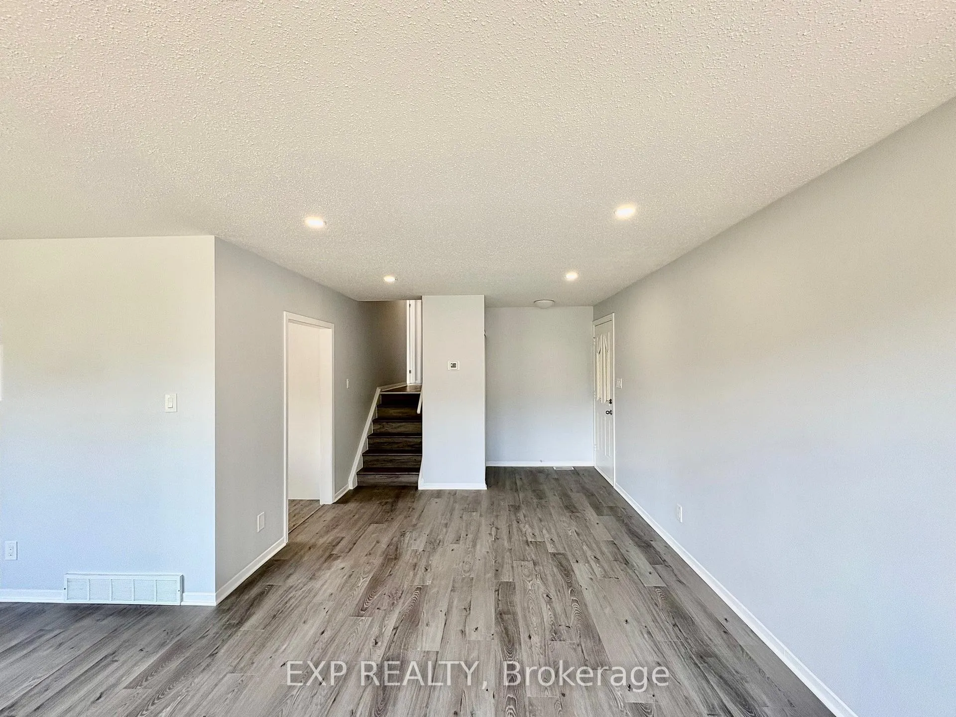 Photo 9 of 681 Fielding Drive, Ottawa, Riverside Park South — HOMEH