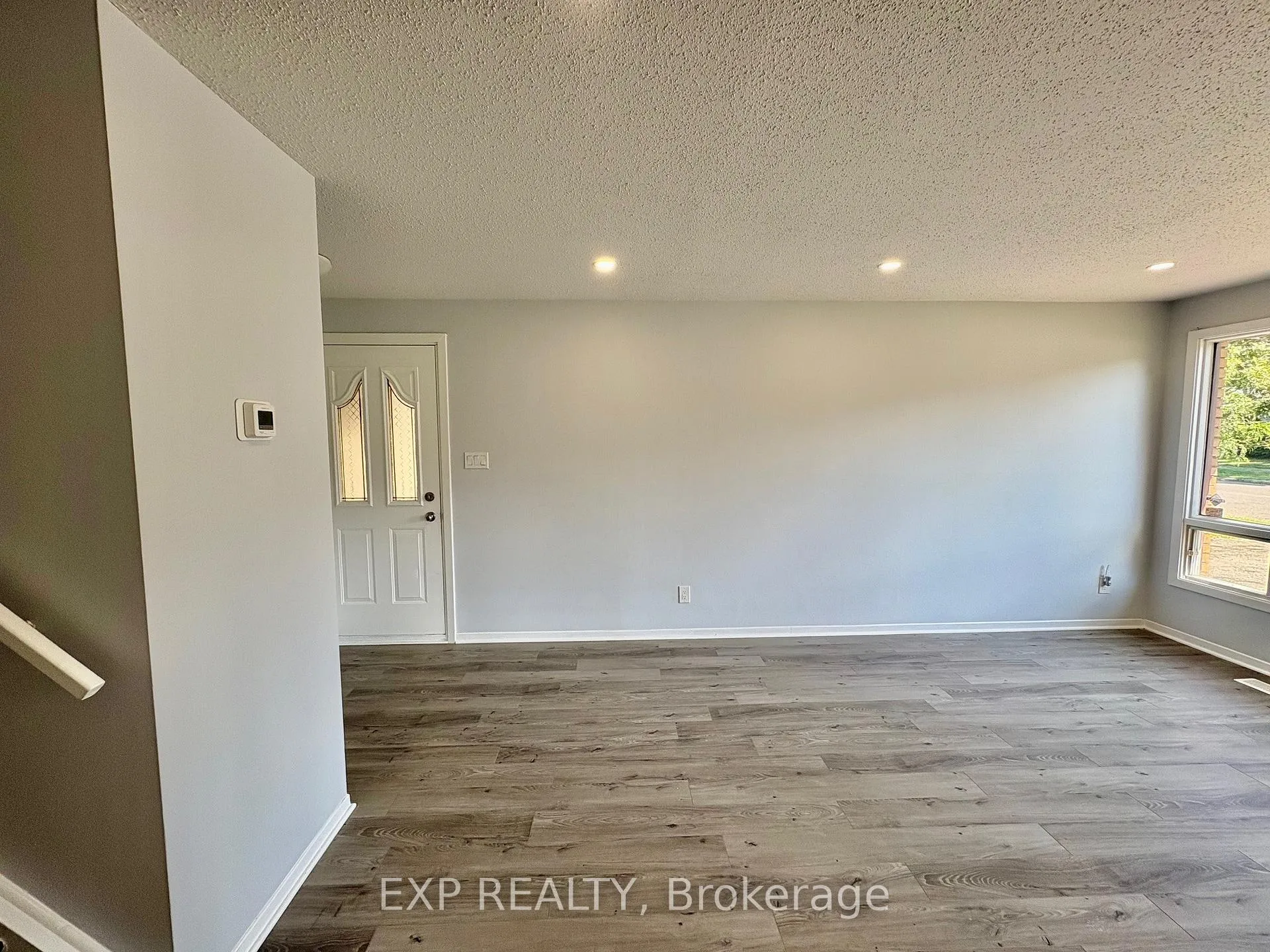 Photo 15 of 681 Fielding Drive, Ottawa, Riverside Park South — HOMEH