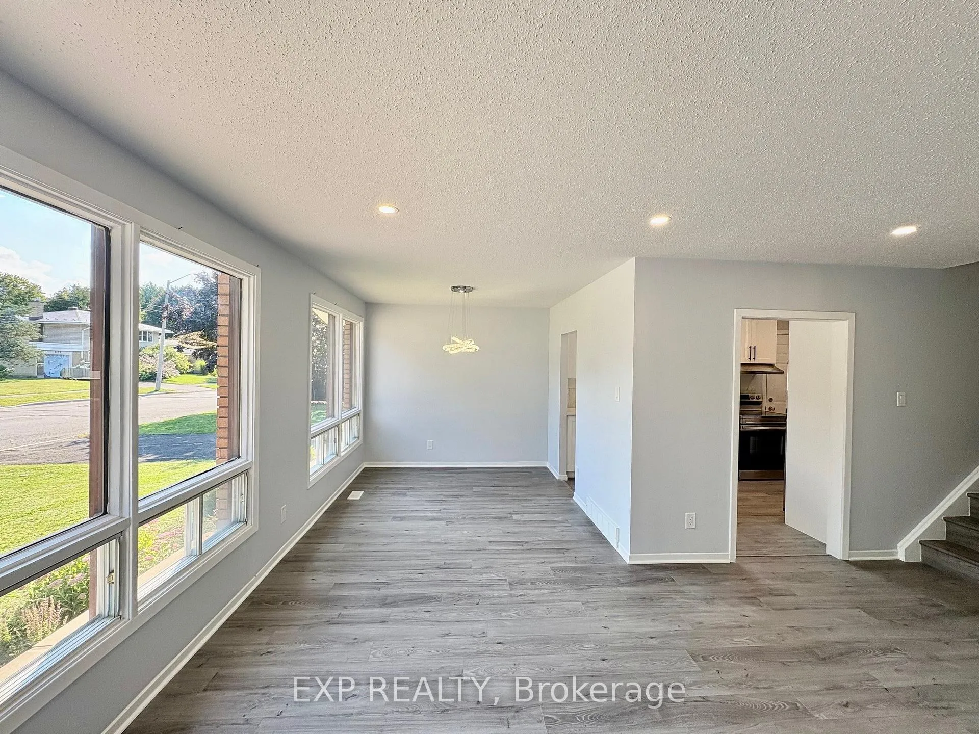 Photo 17 of 681 Fielding Drive, Ottawa, Riverside Park South — HOMEH
