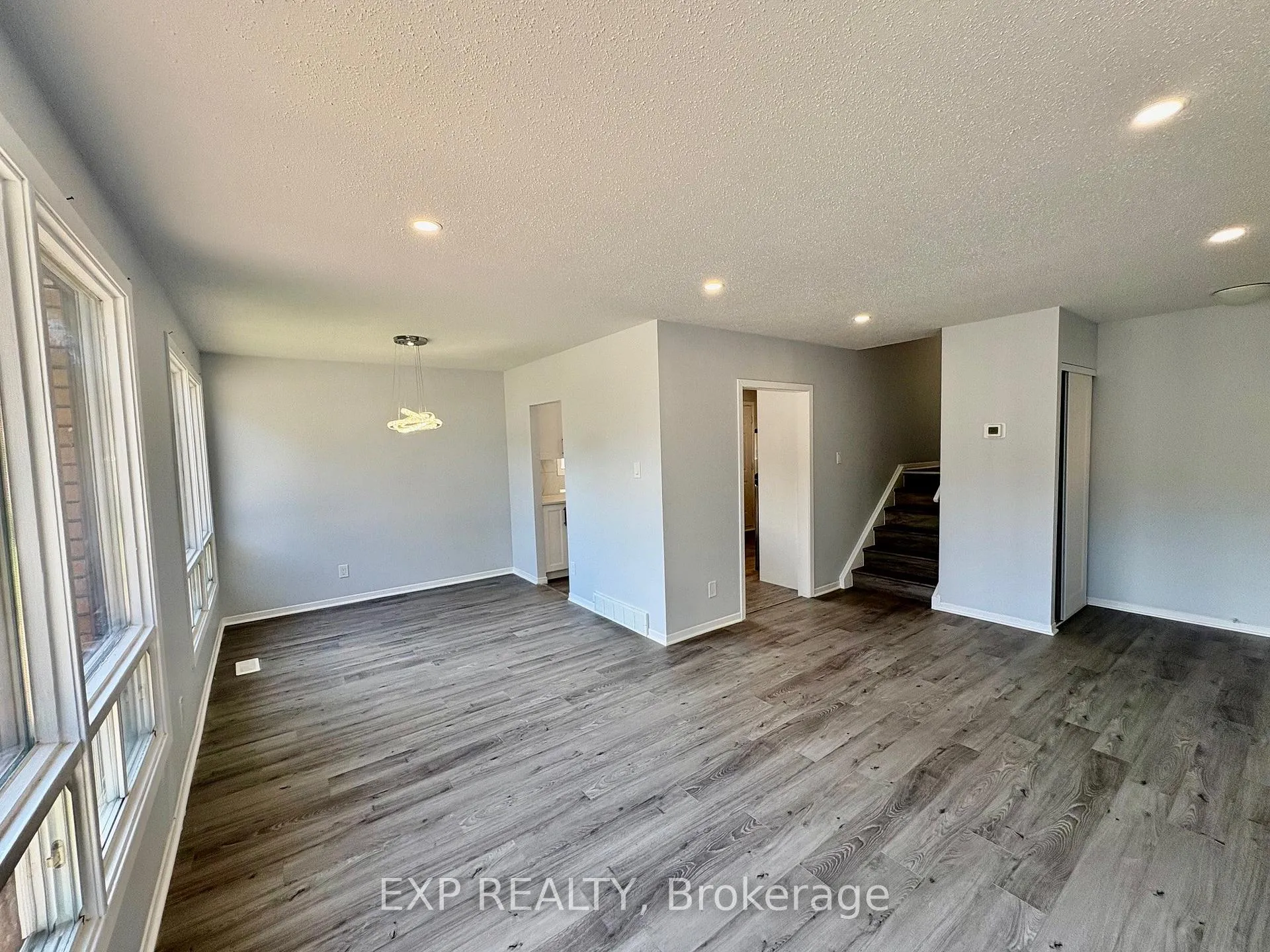 Photo 20 of 681 Fielding Drive, Ottawa, Riverside Park South — HOMEH
