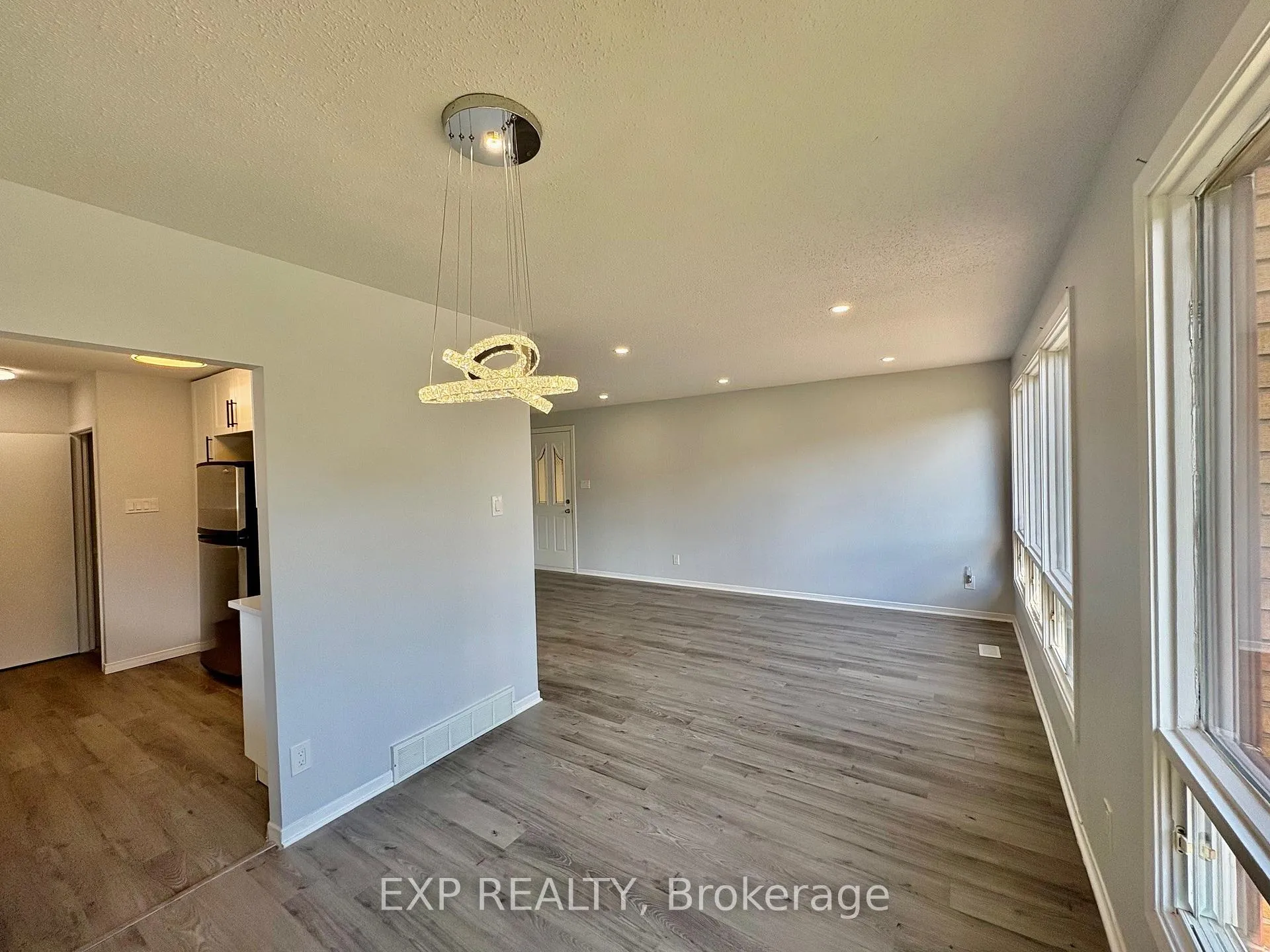 Photo 23 of 681 Fielding Drive, Ottawa, Riverside Park South — HOMEH