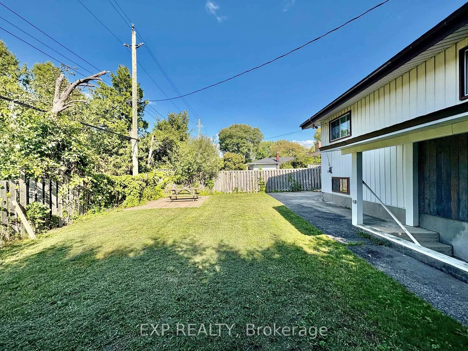 Photo 115 of 681 Fielding Drive, Ottawa, Riverside Park South — HOMEH