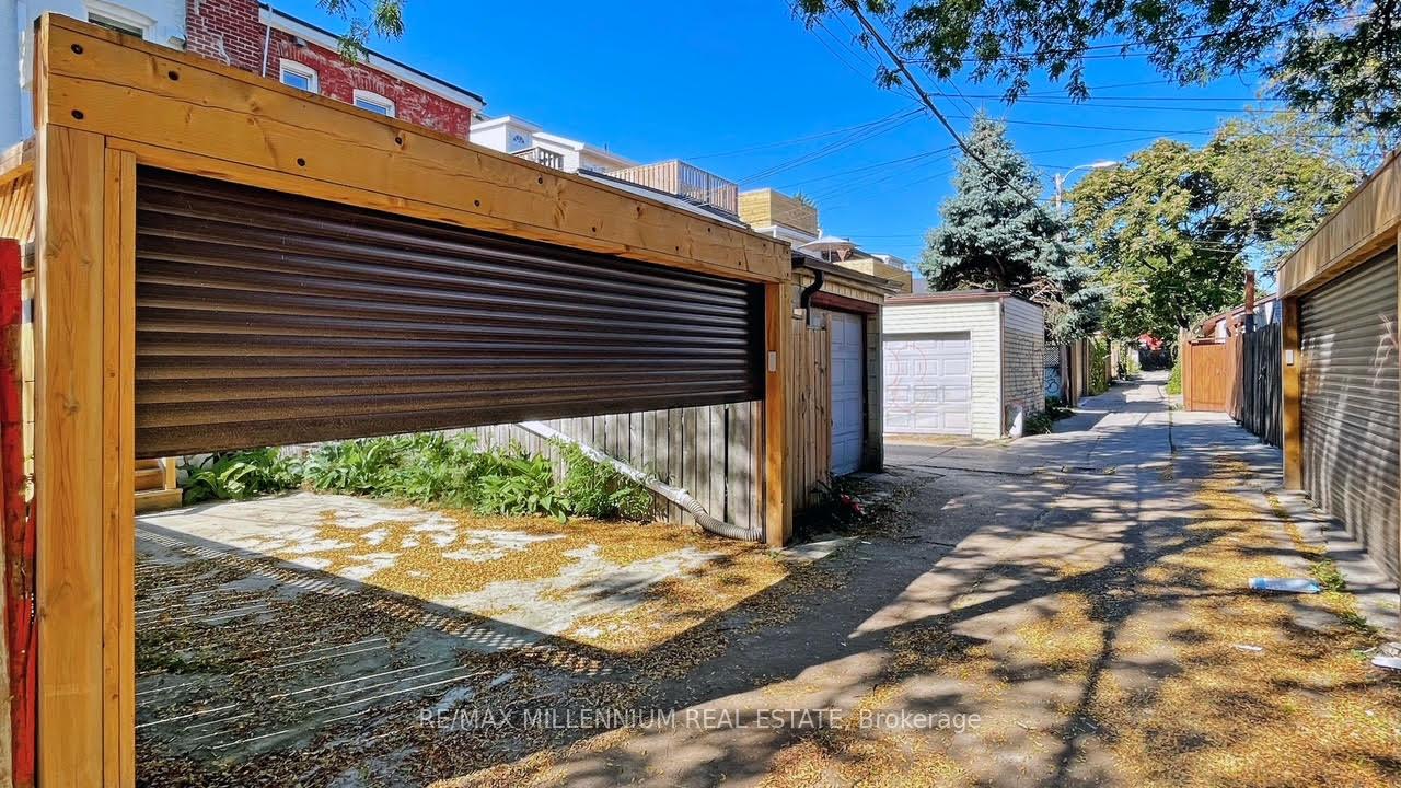 Photo 9 of 59 Major Street, Toronto, University — HOMEH