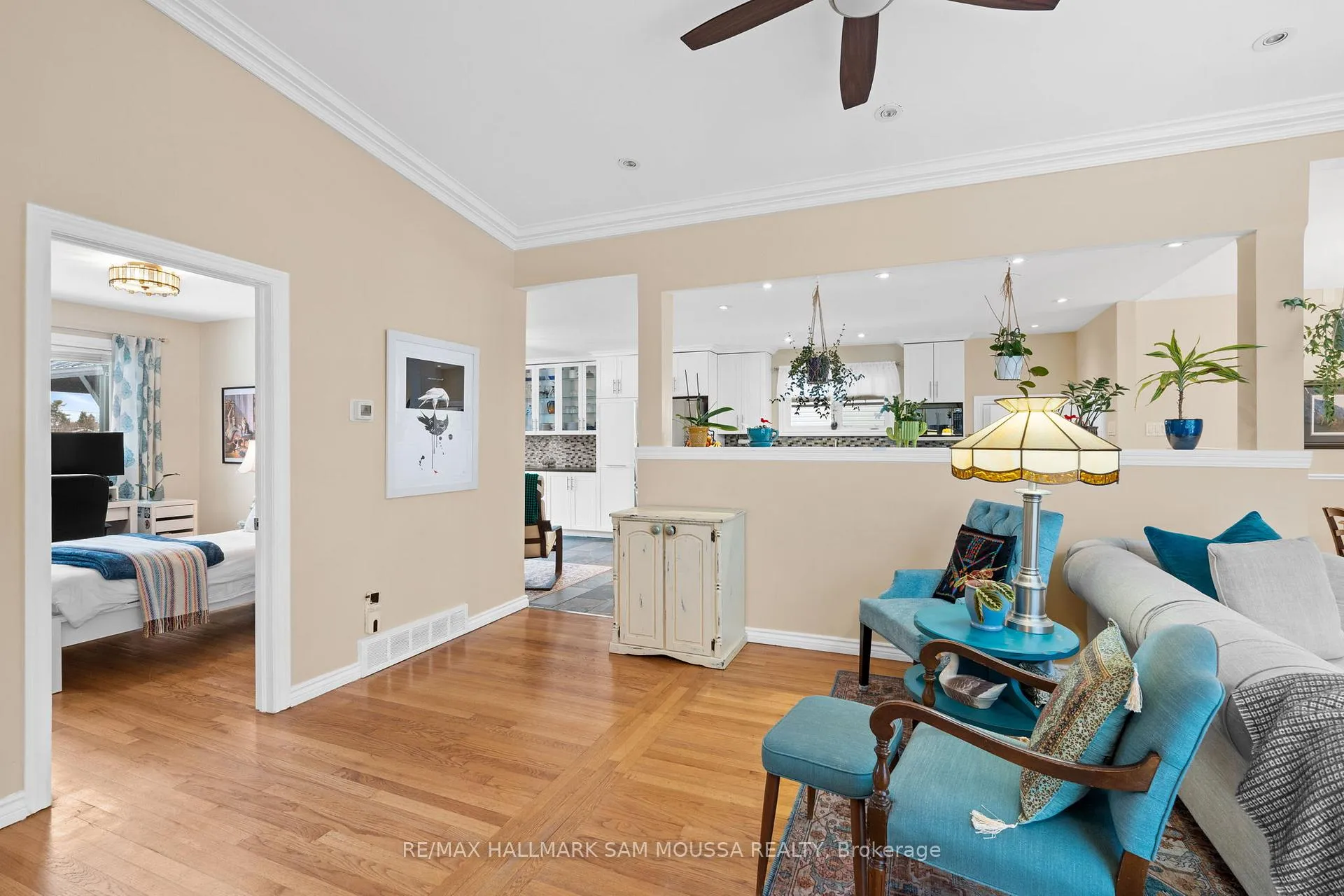 Photo 4 of 9 Quinpool Crescent, Ottawa, Arbeatha Park — HOMEH