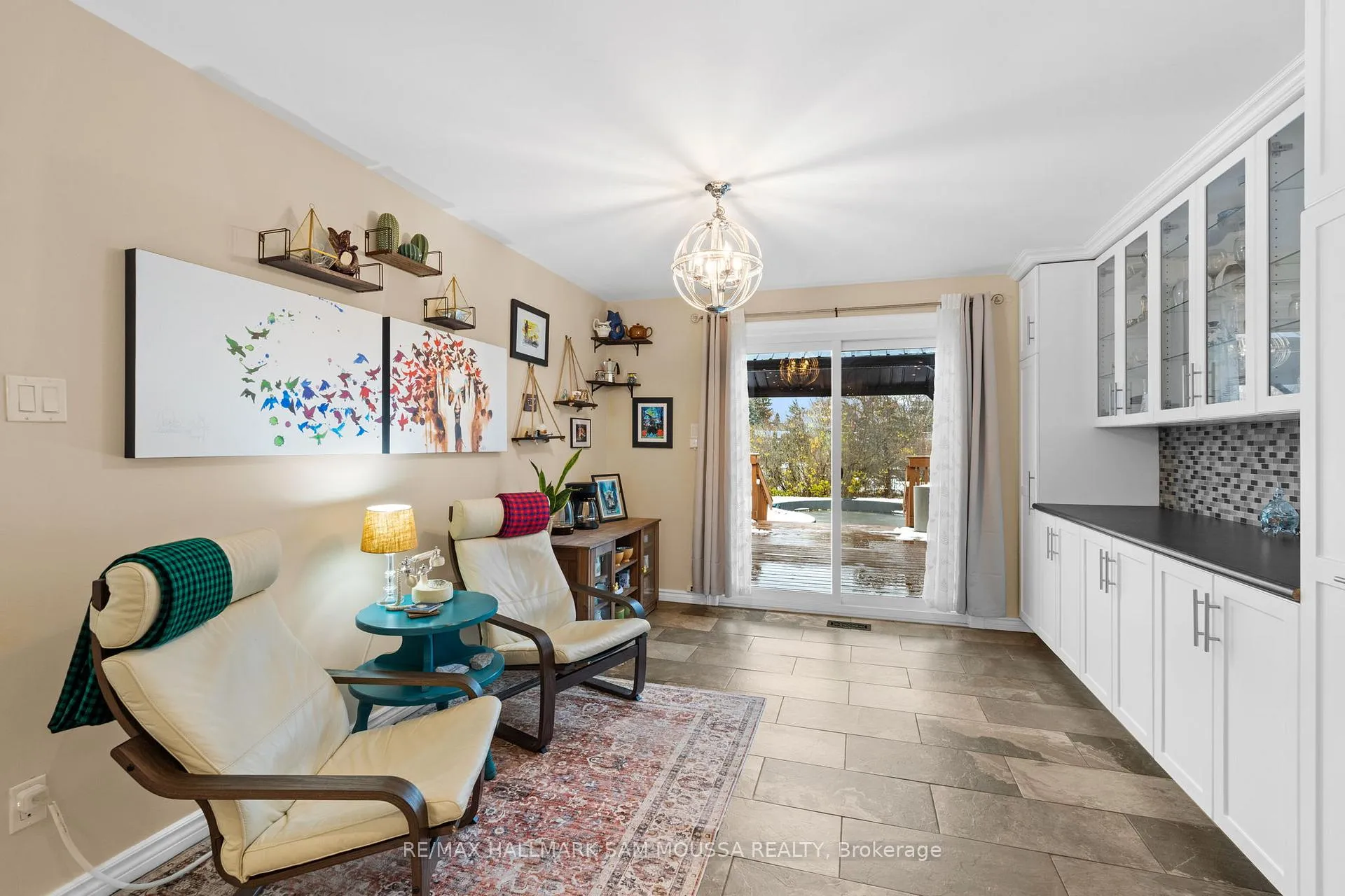 Photo 16 of 9 Quinpool Crescent, Ottawa, Arbeatha Park — HOMEH