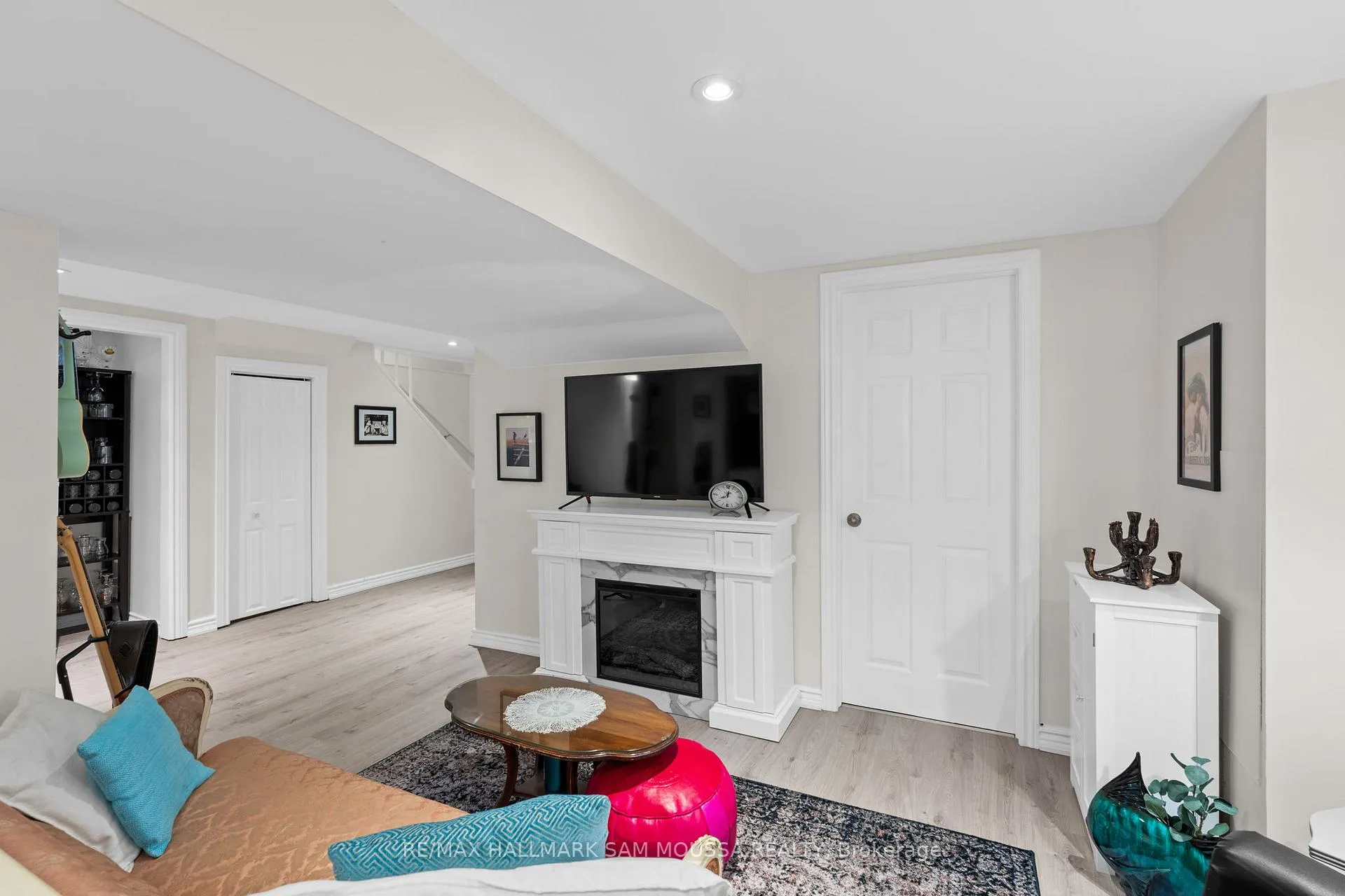 Photo 29 of 9 Quinpool Crescent, Ottawa, Arbeatha Park — HOMEH