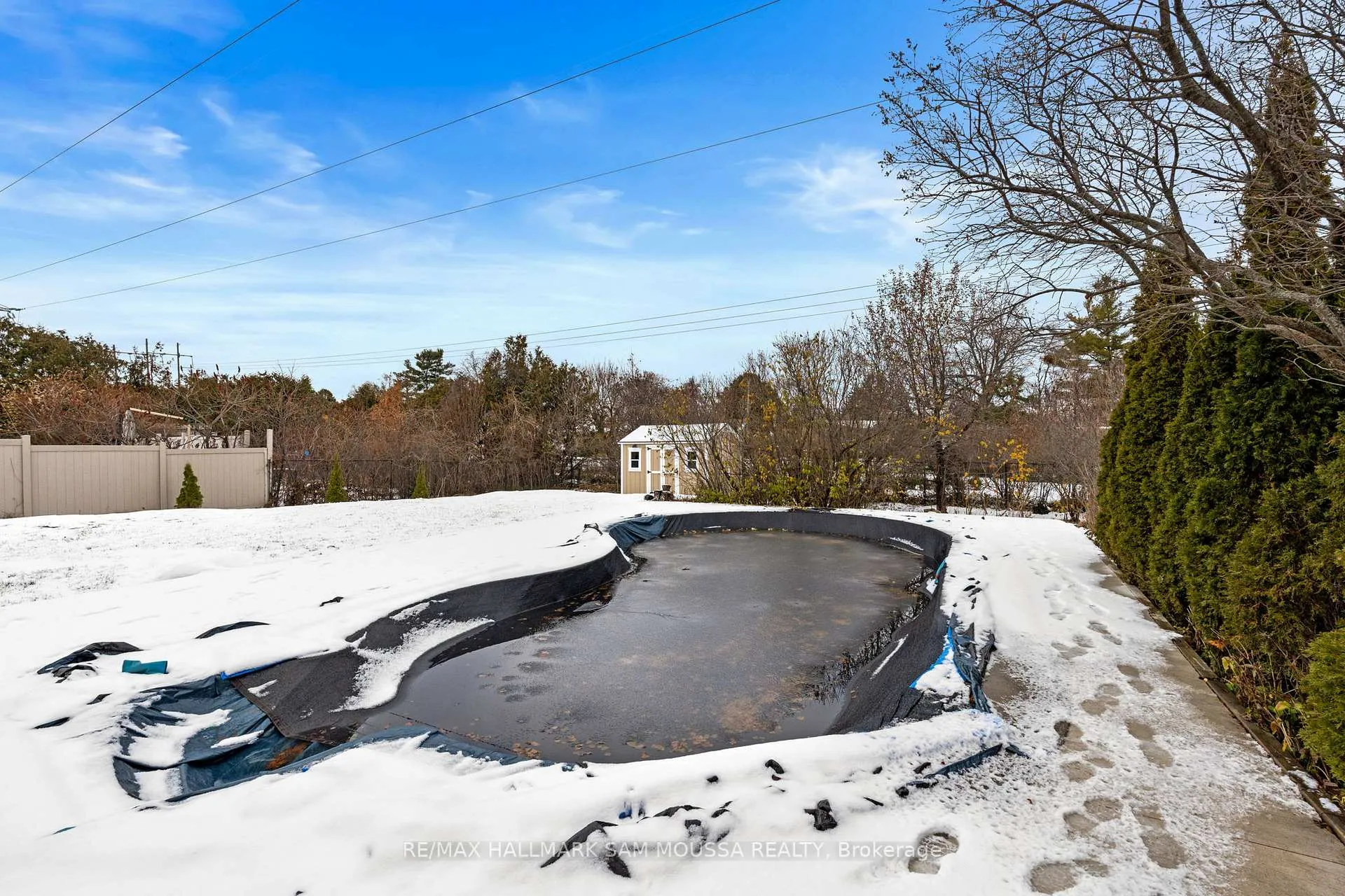 Photo 42 of 9 Quinpool Crescent, Ottawa, Arbeatha Park — HOMEH