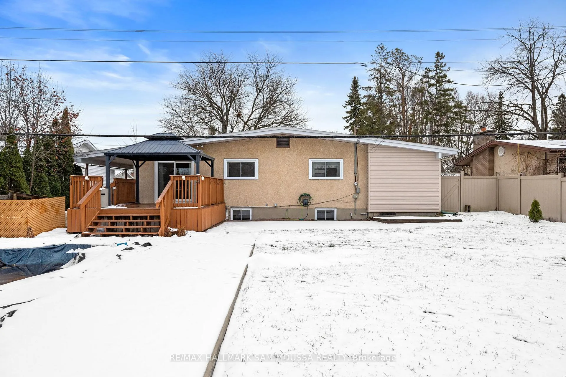 Photo 44 of 9 Quinpool Crescent, Ottawa, Arbeatha Park — HOMEH