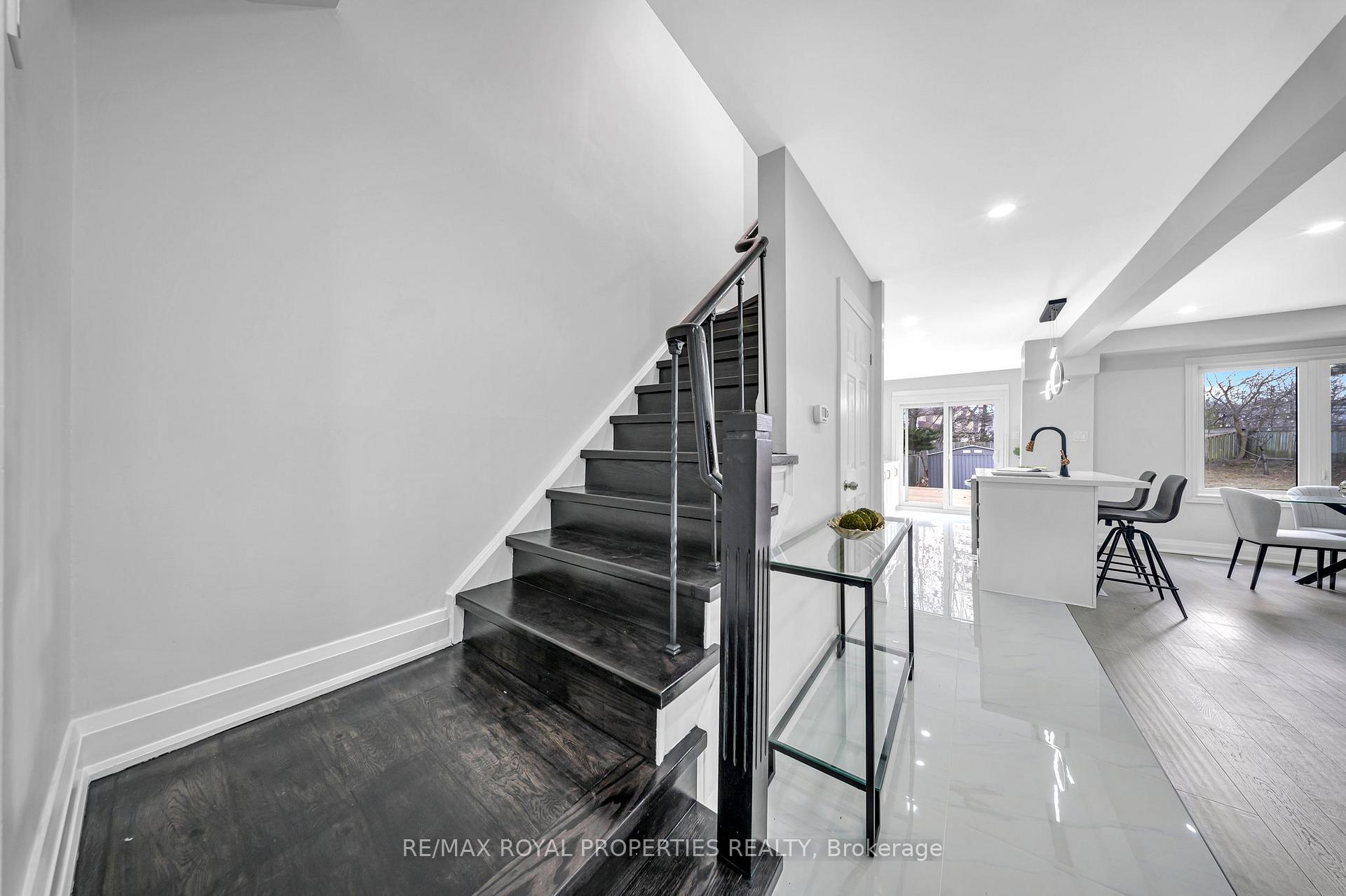 Photo 16 of 50 Scarfair Pathway, Scarborough, Malvern — HOMEH