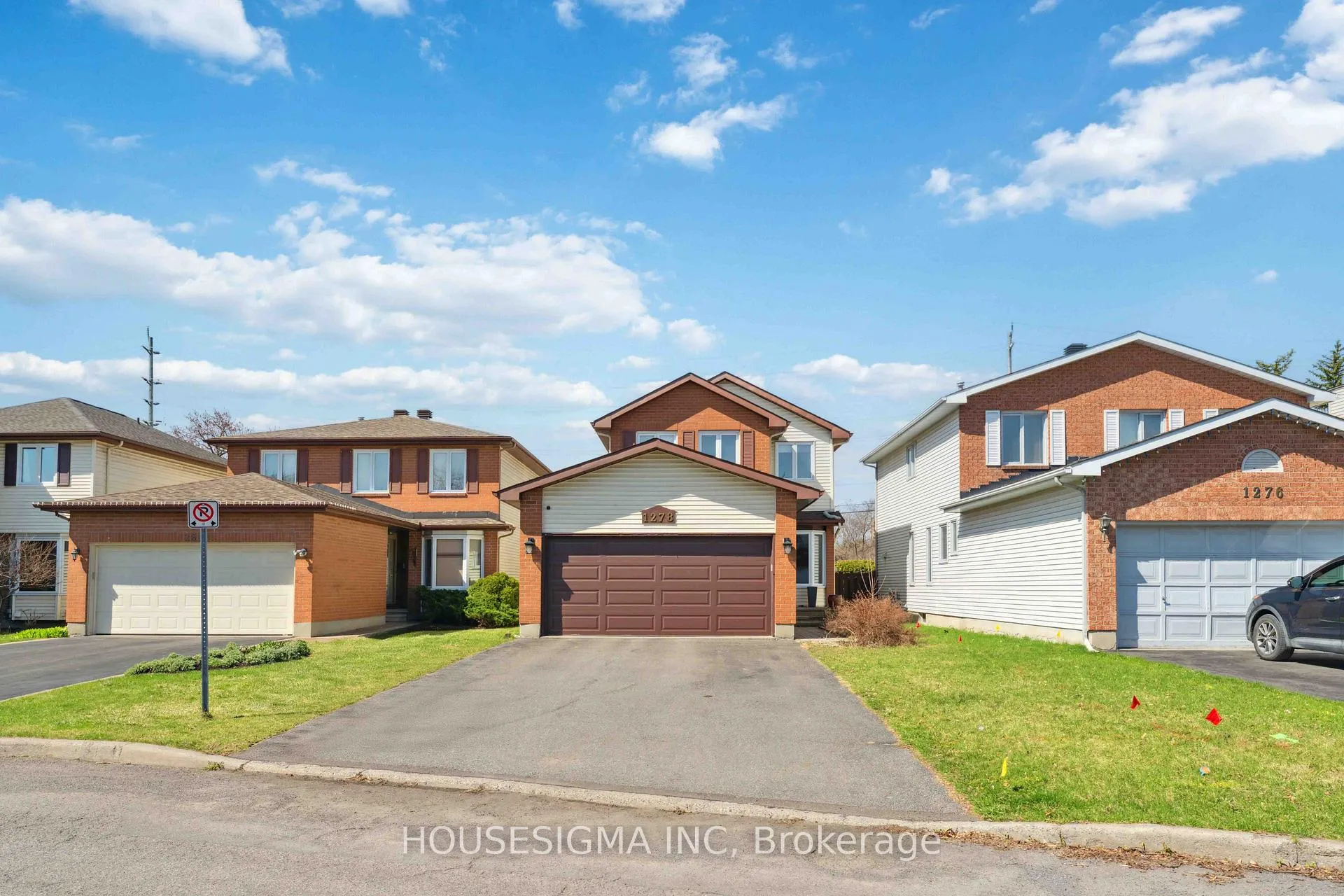 Photo 3 of 1278 Gregory Court, Ottawa, Beacon Hill South — HOMEH