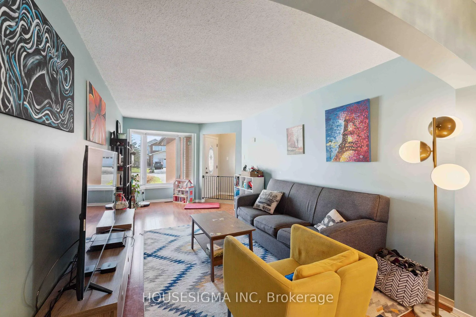 Photo 10 of 1278 Gregory Court, Ottawa, Beacon Hill South — HOMEH