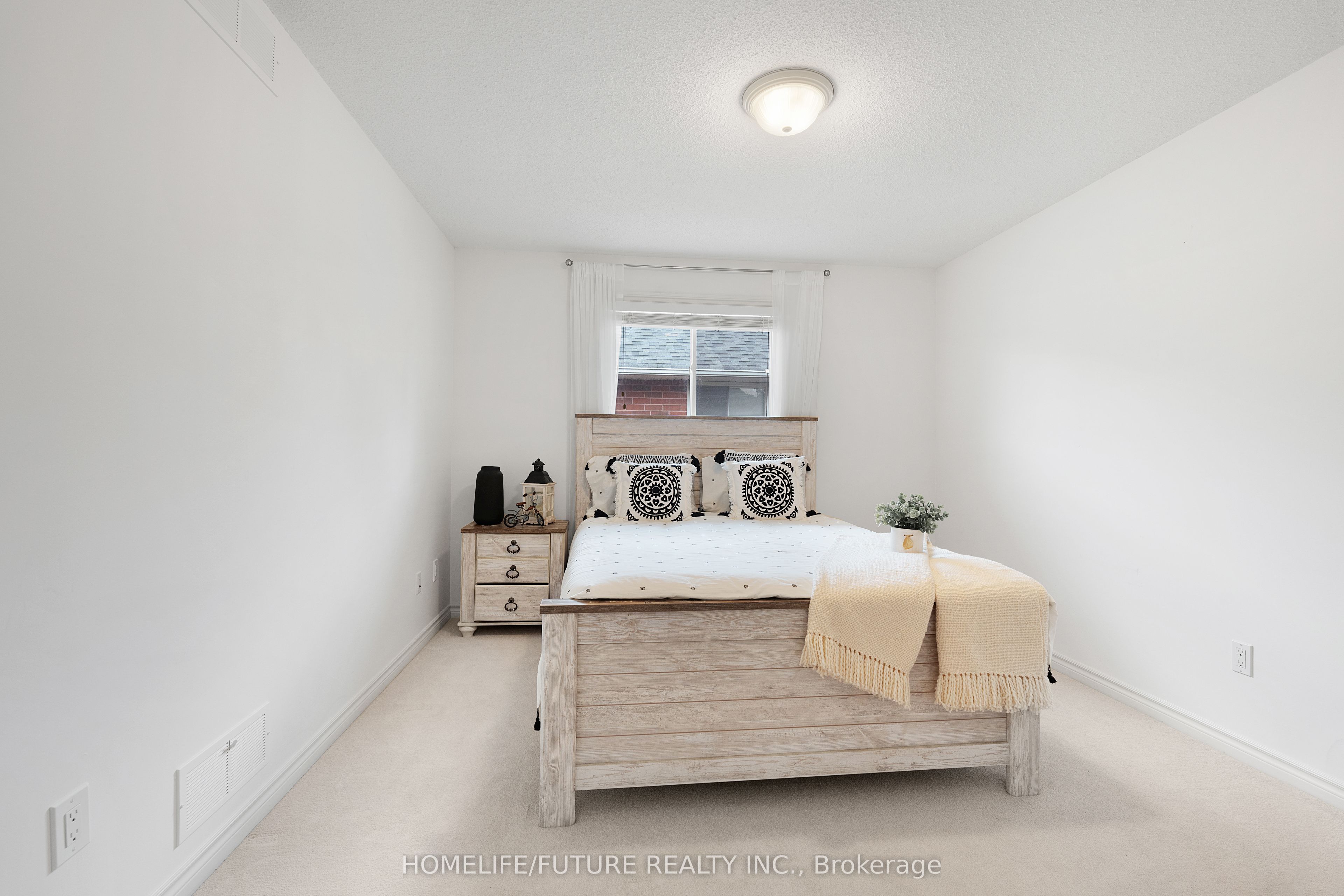 Photo 60 of 27 Pebblebrook Crescent, Whitby, Taunton North — HOMEH