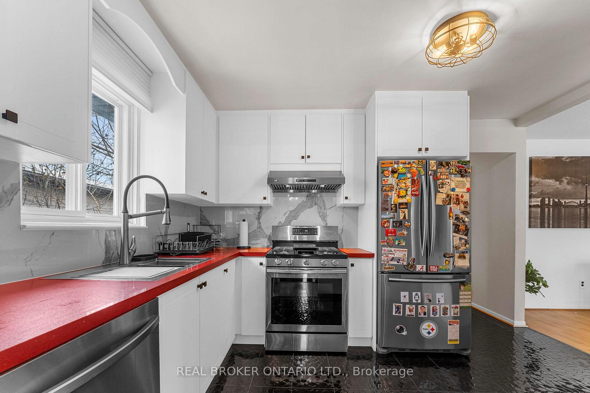 Photo 12 of 42 Blackwater Crescent, Scarborough, Malvern — HOMEH