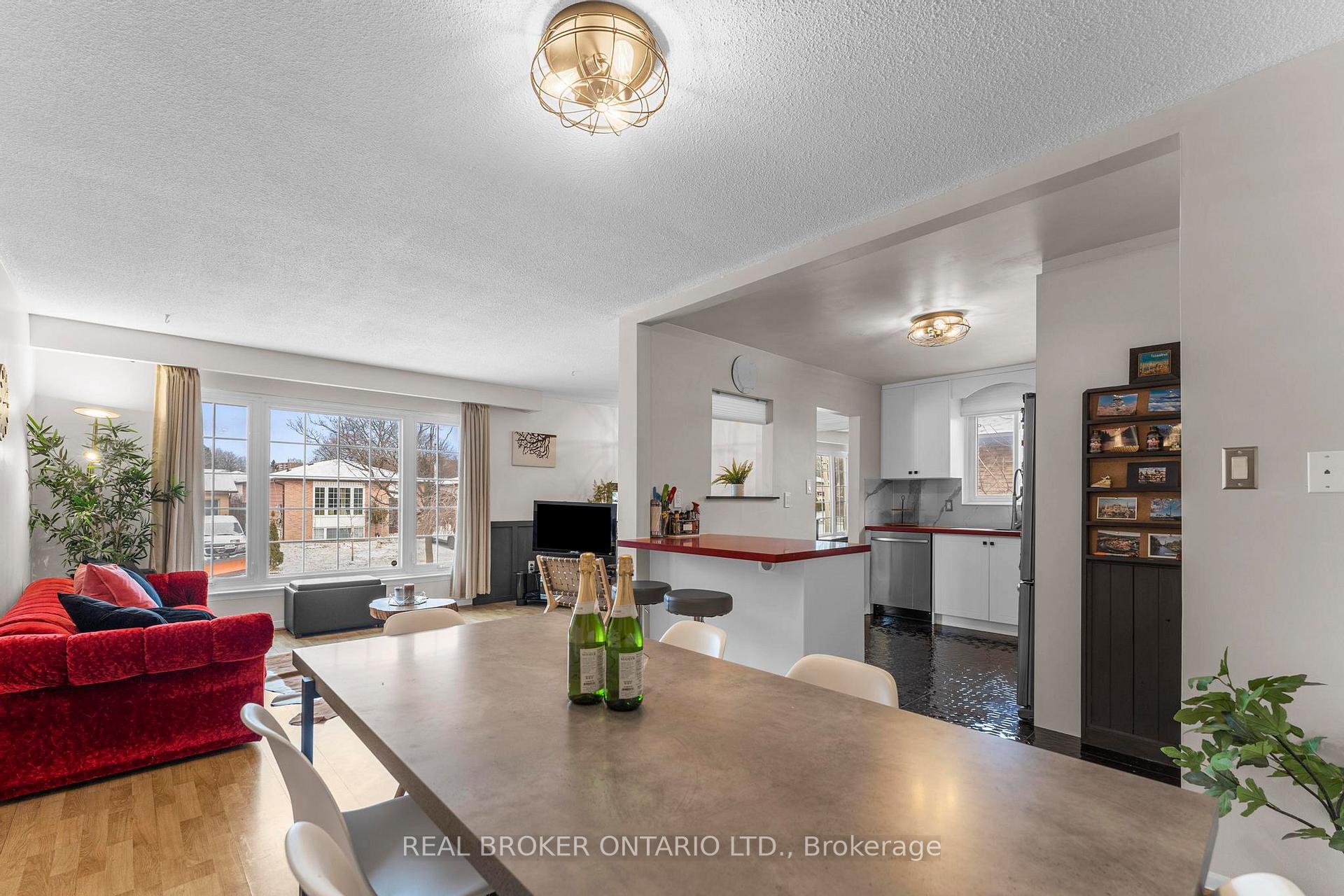 Photo 13 of 42 Blackwater Crescent, Scarborough, Malvern — HOMEH