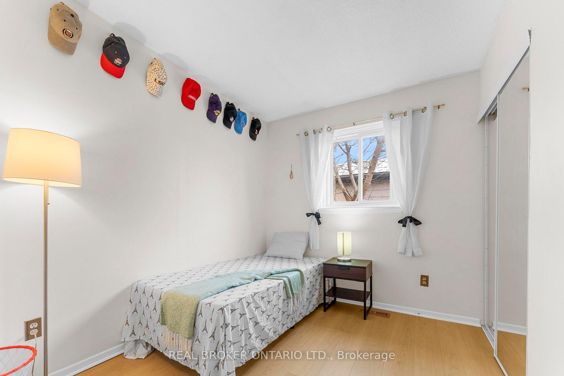 Photo 21 of 42 Blackwater Crescent, Scarborough, Malvern — HOMEH