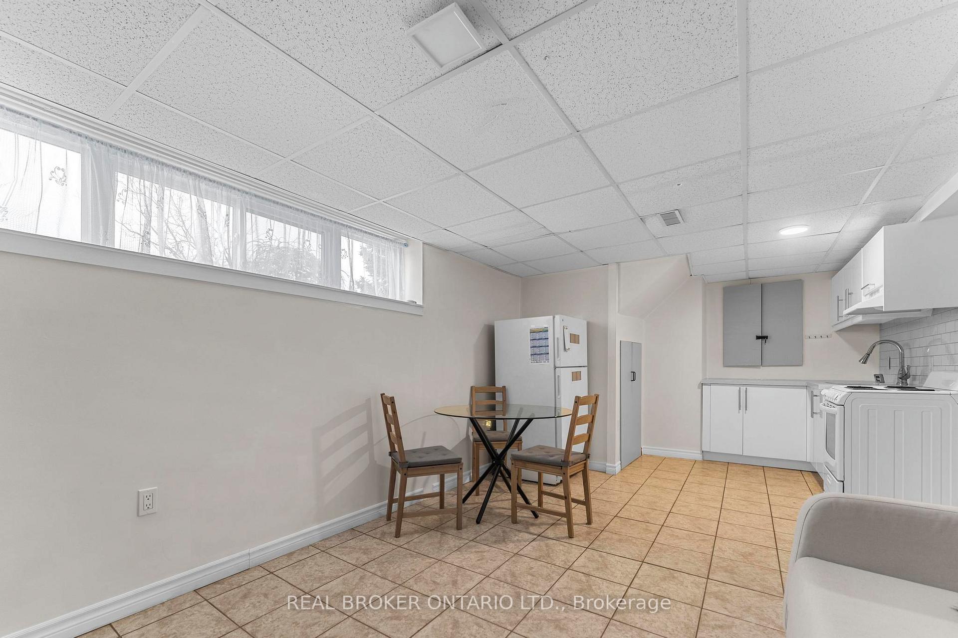 Photo 28 of 42 Blackwater Crescent, Scarborough, Malvern — HOMEH