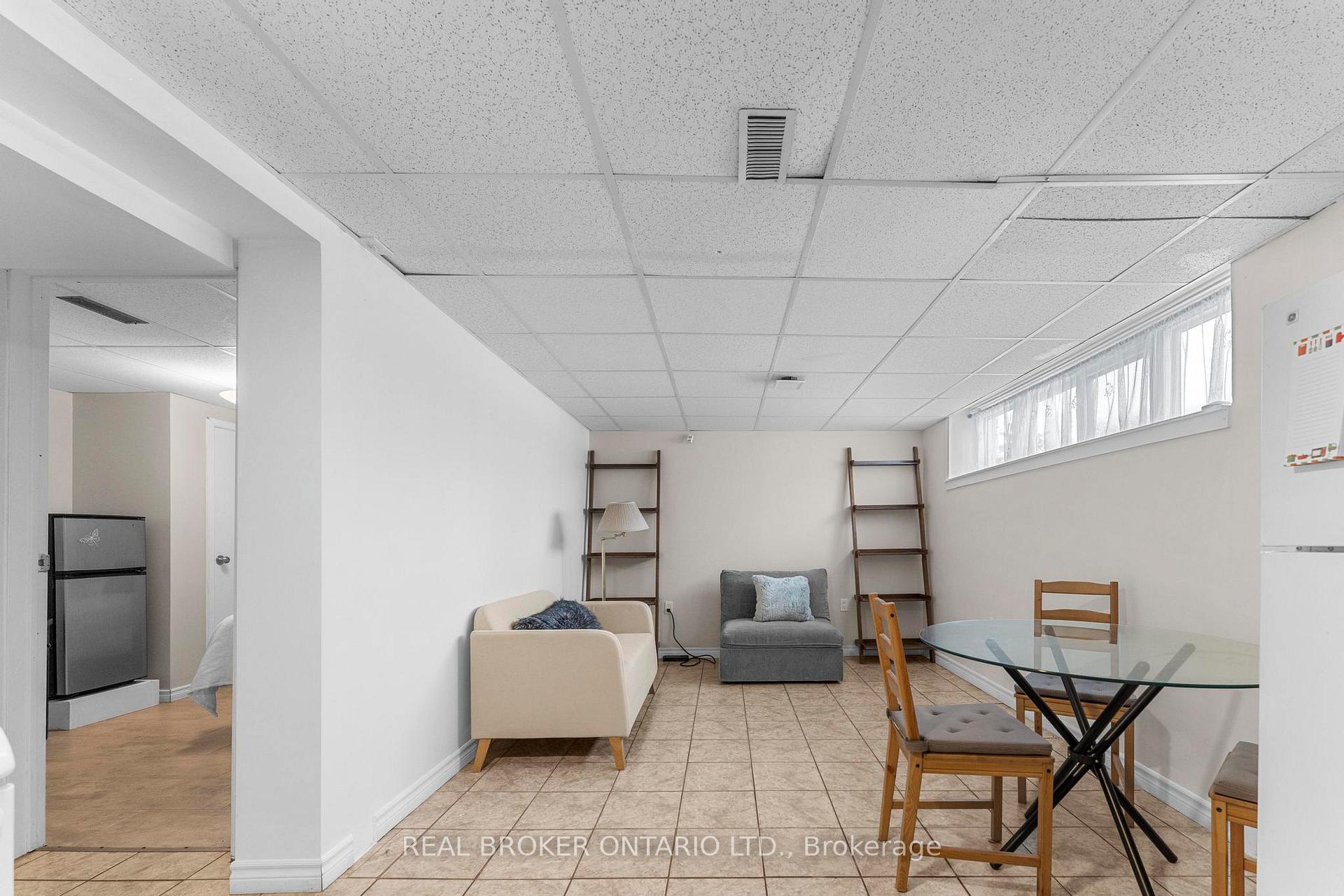 Photo 30 of 42 Blackwater Crescent, Scarborough, Malvern — HOMEH