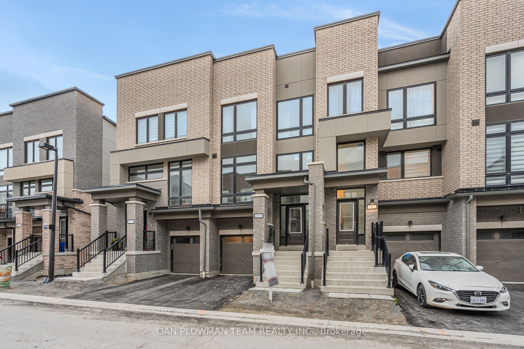 Photo 41 of 769 Heathrow Path, Oshawa, Samac — HOMEH