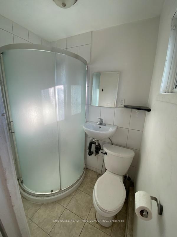 Photo 4 of Unit A, 656 Spadina Avenue, Toronto, University — HOMEH