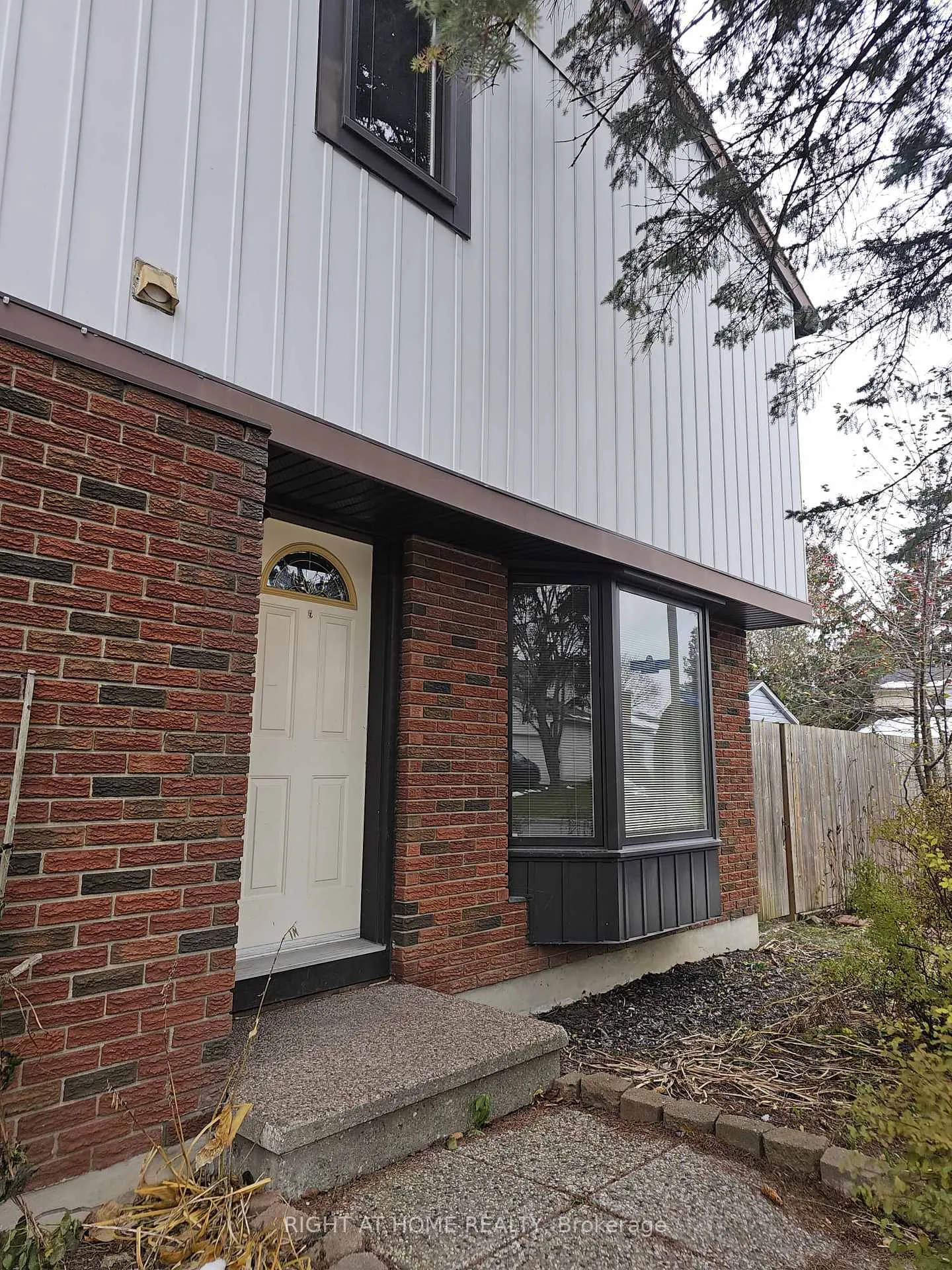 Photo 1 of 52 Ventnor Way, Ottawa, Barrhaven - Pheasant Run — HOMEH