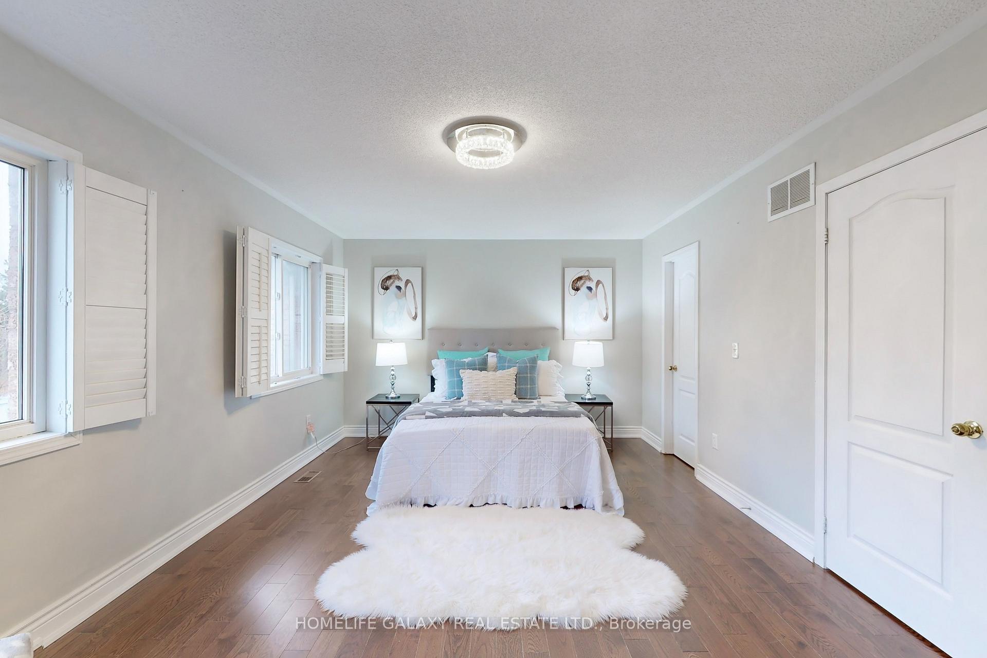 Photo 14 of 4 Sirius Crescent, Scarborough, Rouge — HOMEH