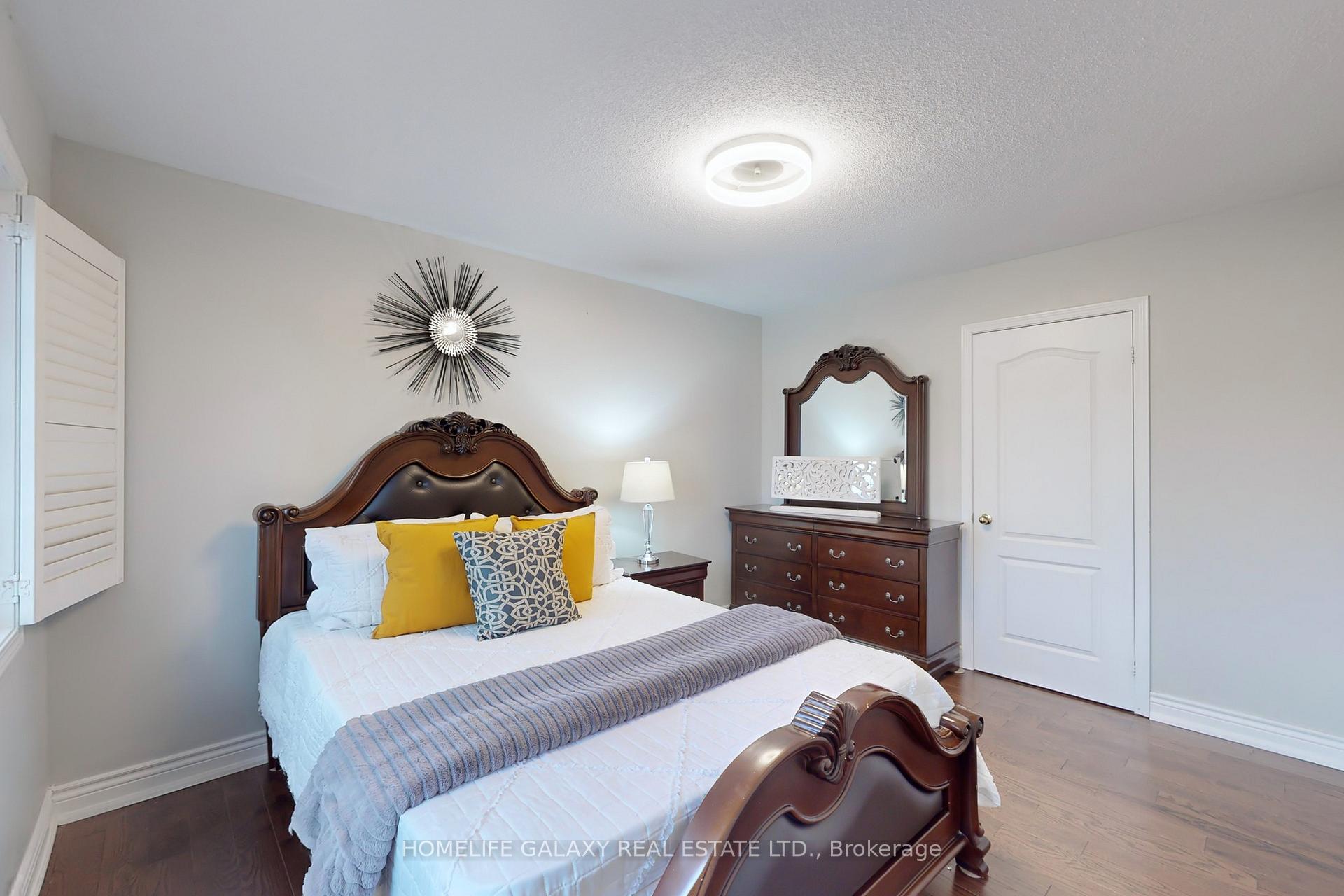 Photo 19 of 4 Sirius Crescent, Scarborough, Rouge — HOMEH