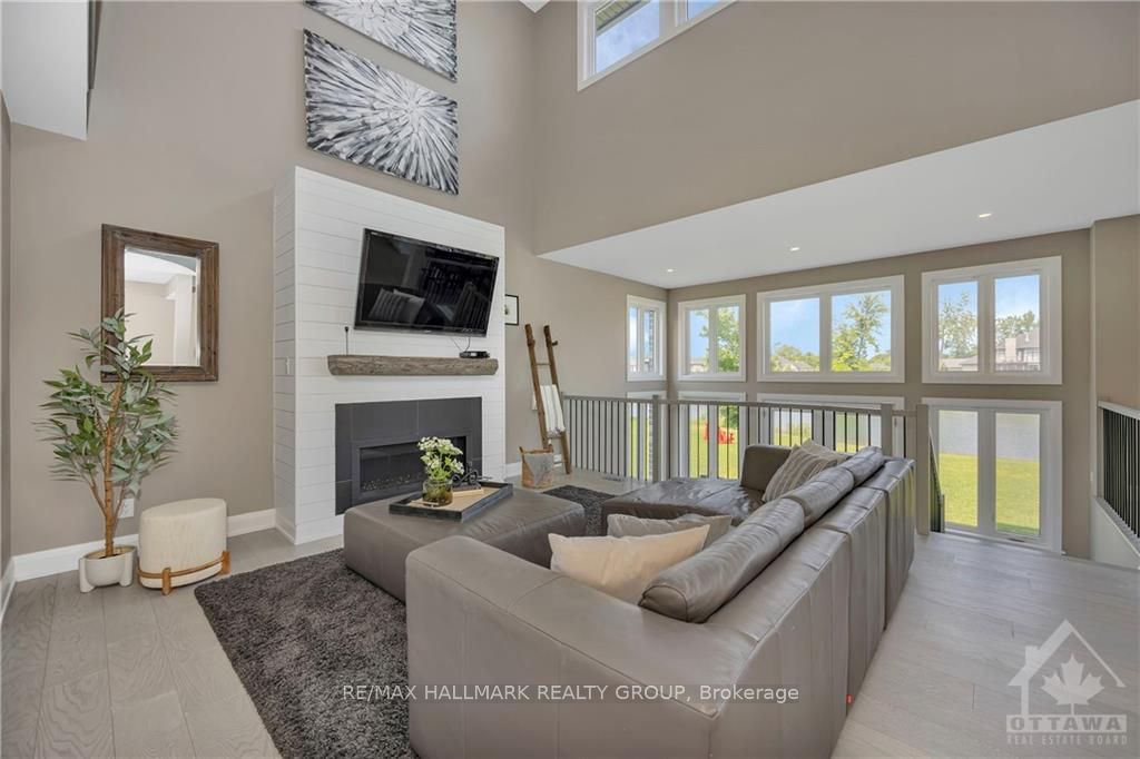 Photo 37 of 556 Shoreway Drive, Ottawa, Greely — HOMEH
