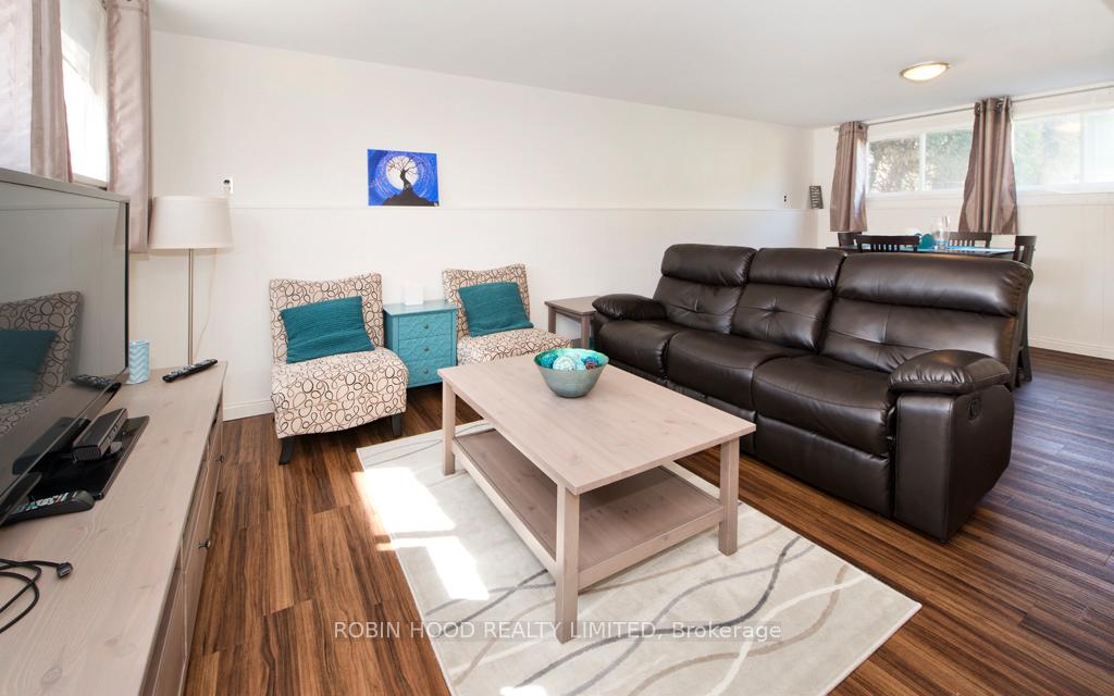 Photo 5 of Unit B, 649 Farmington Avenue, Ottawa, Riverside Park South — HOMEH