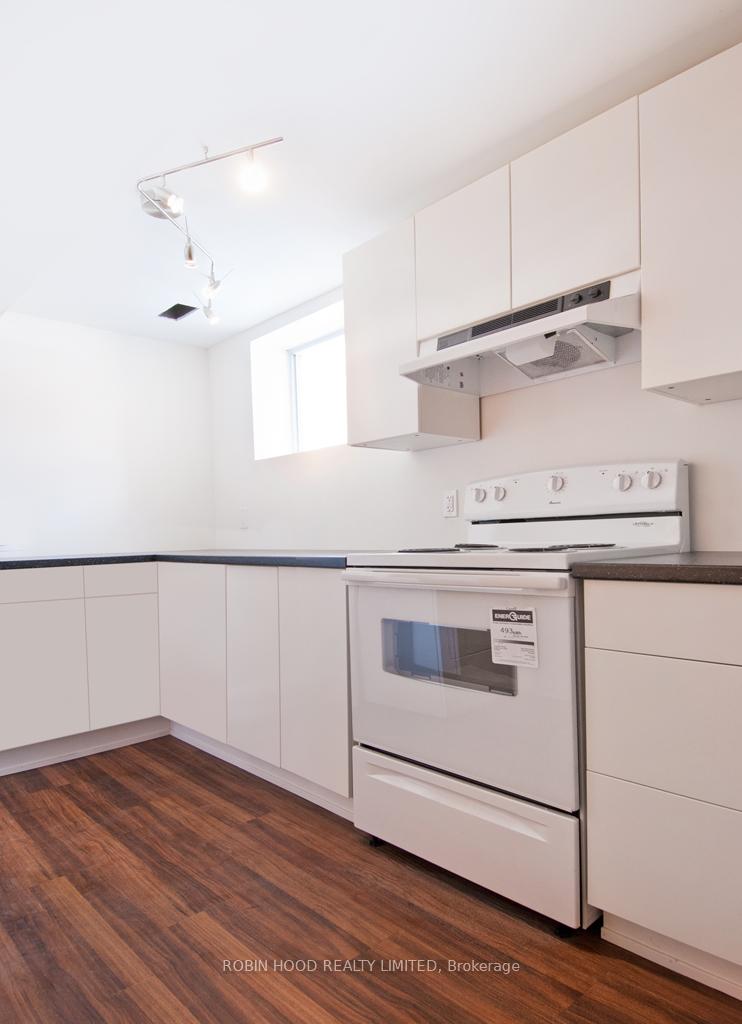 Photo 7 of Unit B, 649 Farmington Avenue, Ottawa, Riverside Park South — HOMEH