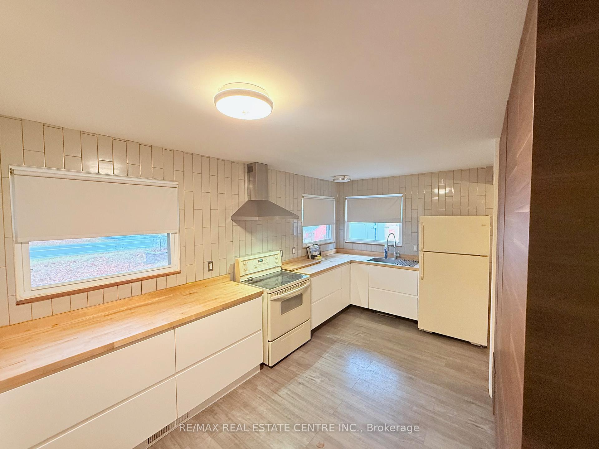 Photo 8 of 147 Perth Road, Beckwith, Beckwith Twp — HOMEH