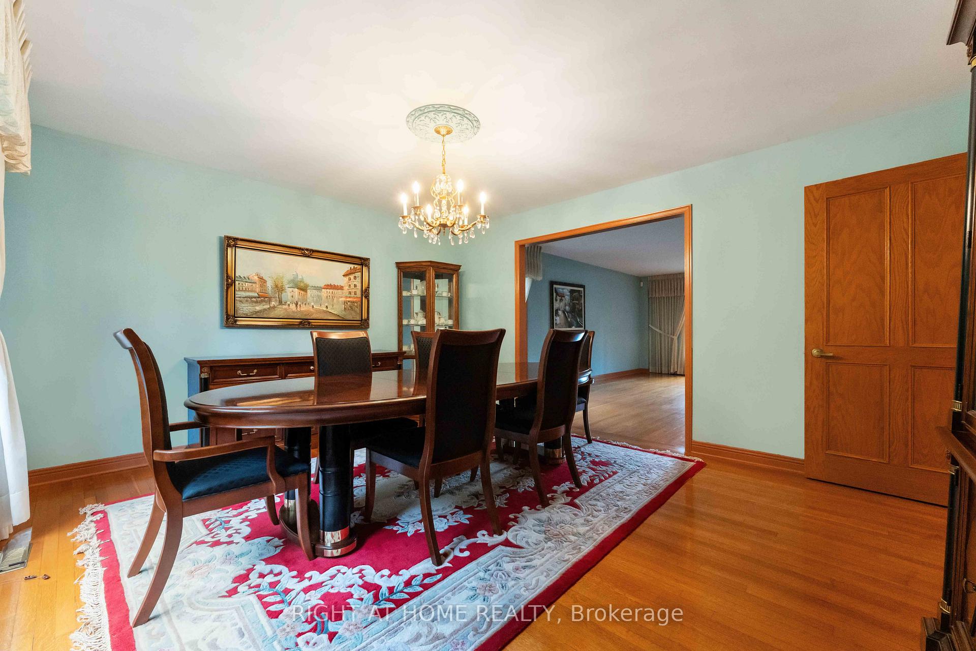 Photo 20 of 2 Muirfield Gardens, Ottawa, Cedar Hill/Orchard Estates — HOMEH