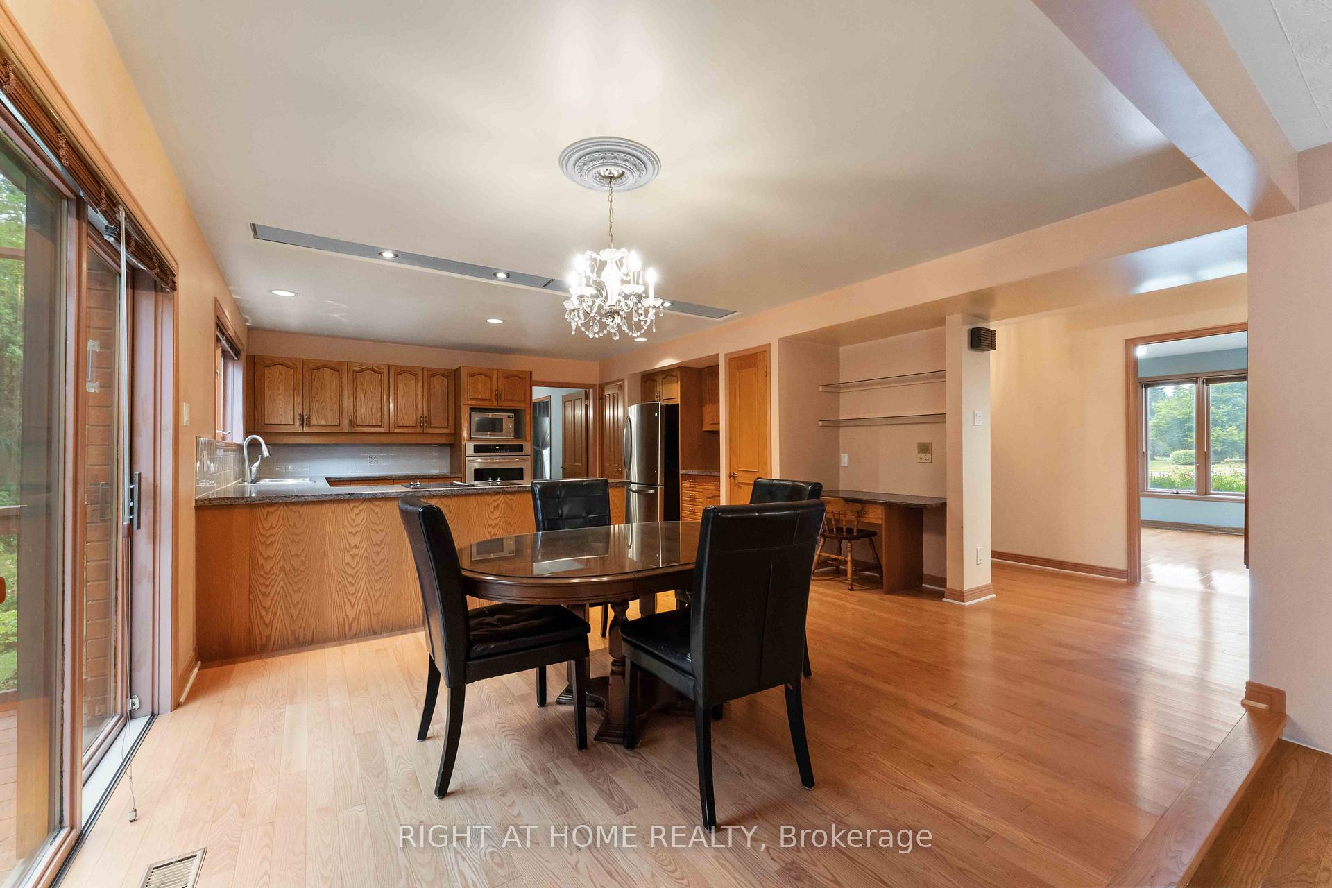 Photo 44 of 2 Muirfield Gardens, Ottawa, Cedar Hill/Orchard Estates — HOMEH
