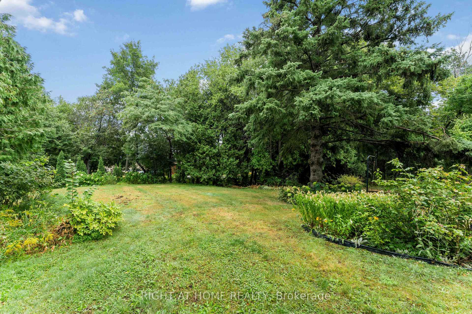 Photo 36 of 2 Muirfield Gardens, Ottawa, Cedar Hill/Orchard Estates — HOMEH